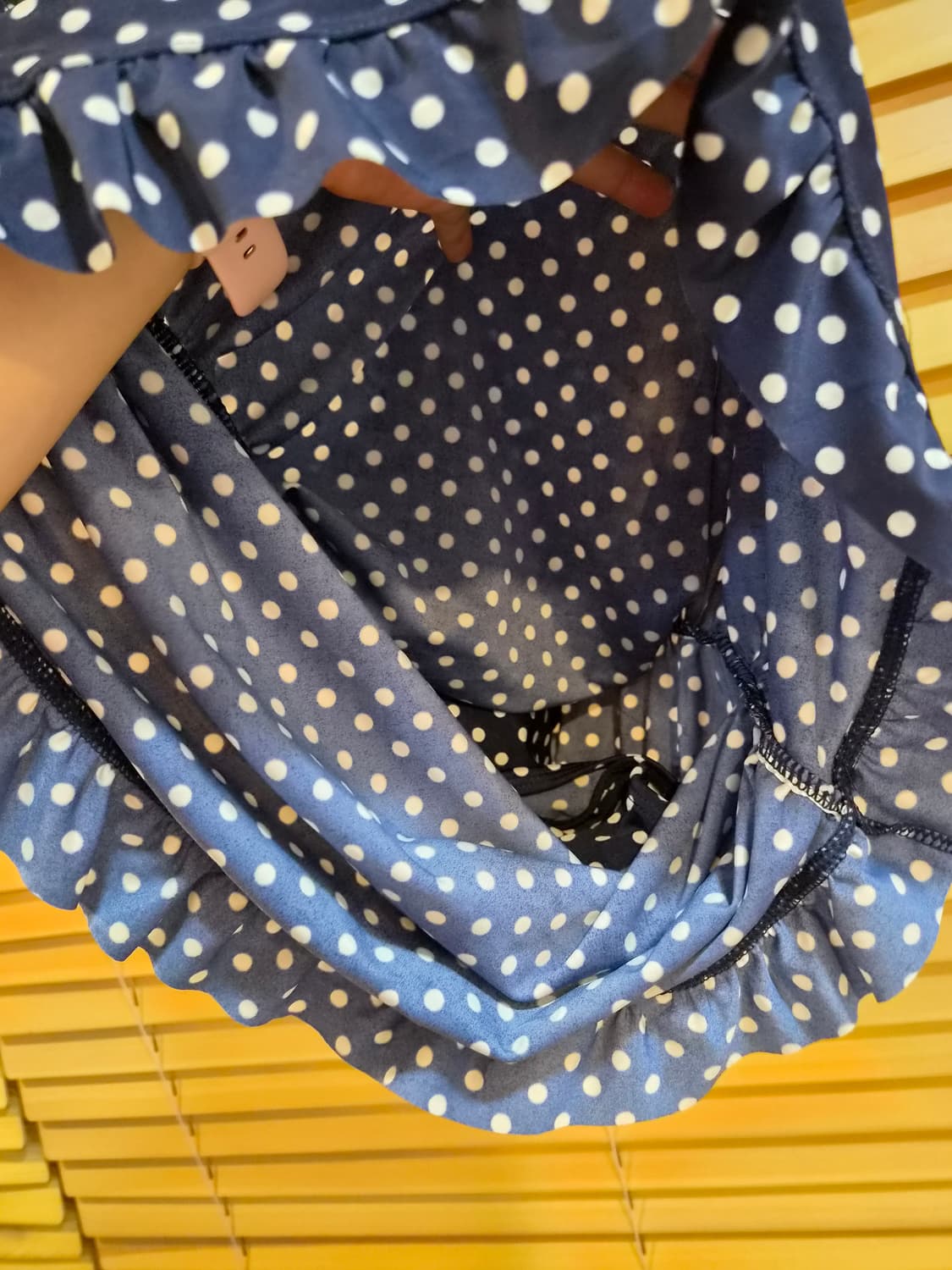 새제품)Amu swimwear 여성 도트셔링수영복 M사이즈 상품이미지4