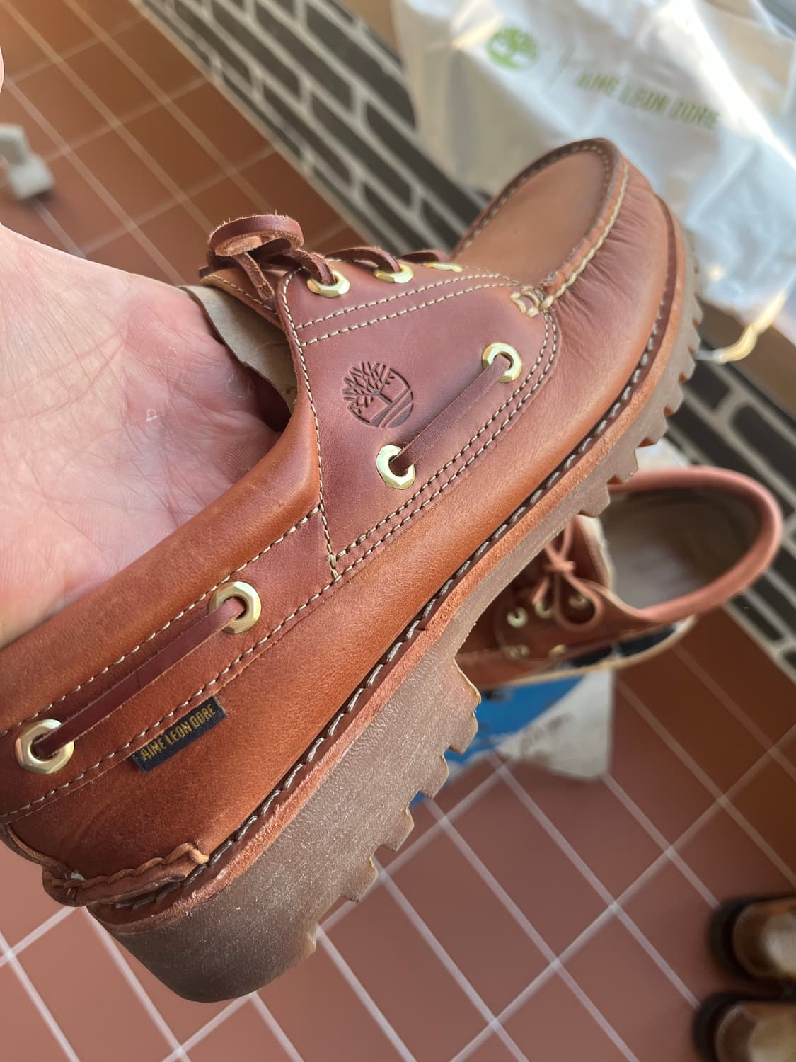 팀버랜드 x 에임레온도르 3아이 보트슈즈 미디움 브라운 상품이미지7