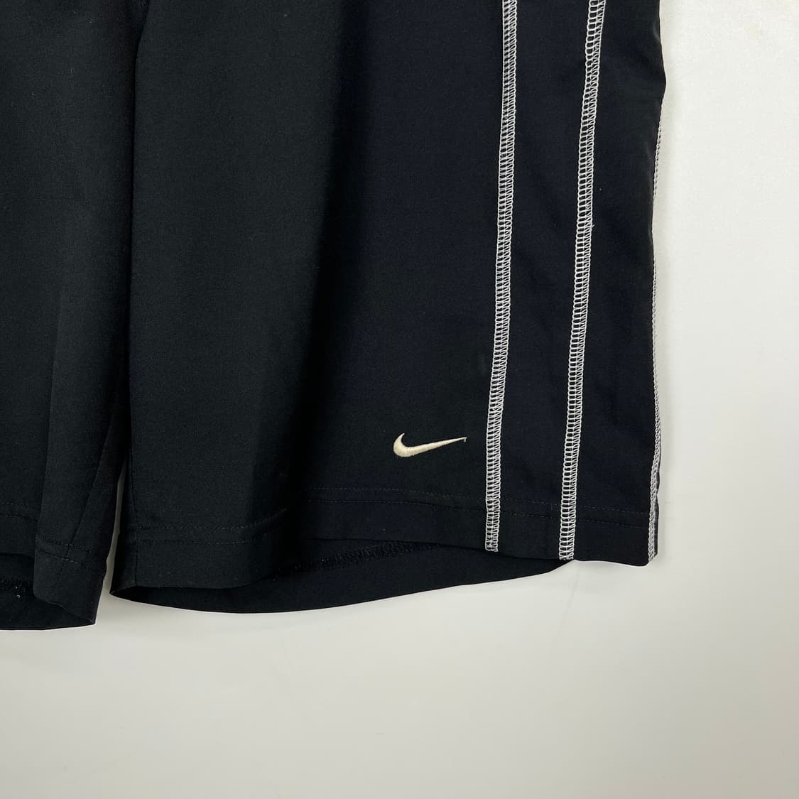 NIKE 나이키 리버스 오버로크 스우시 츄리닝 반바지 상품이미지2