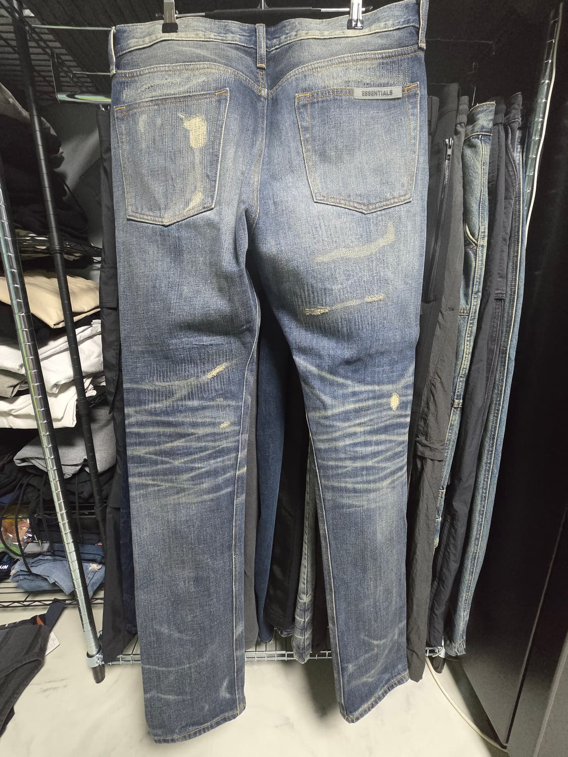 에센셜 데님 진 디스트레스드 인디고 34사이즈 상품이미지4