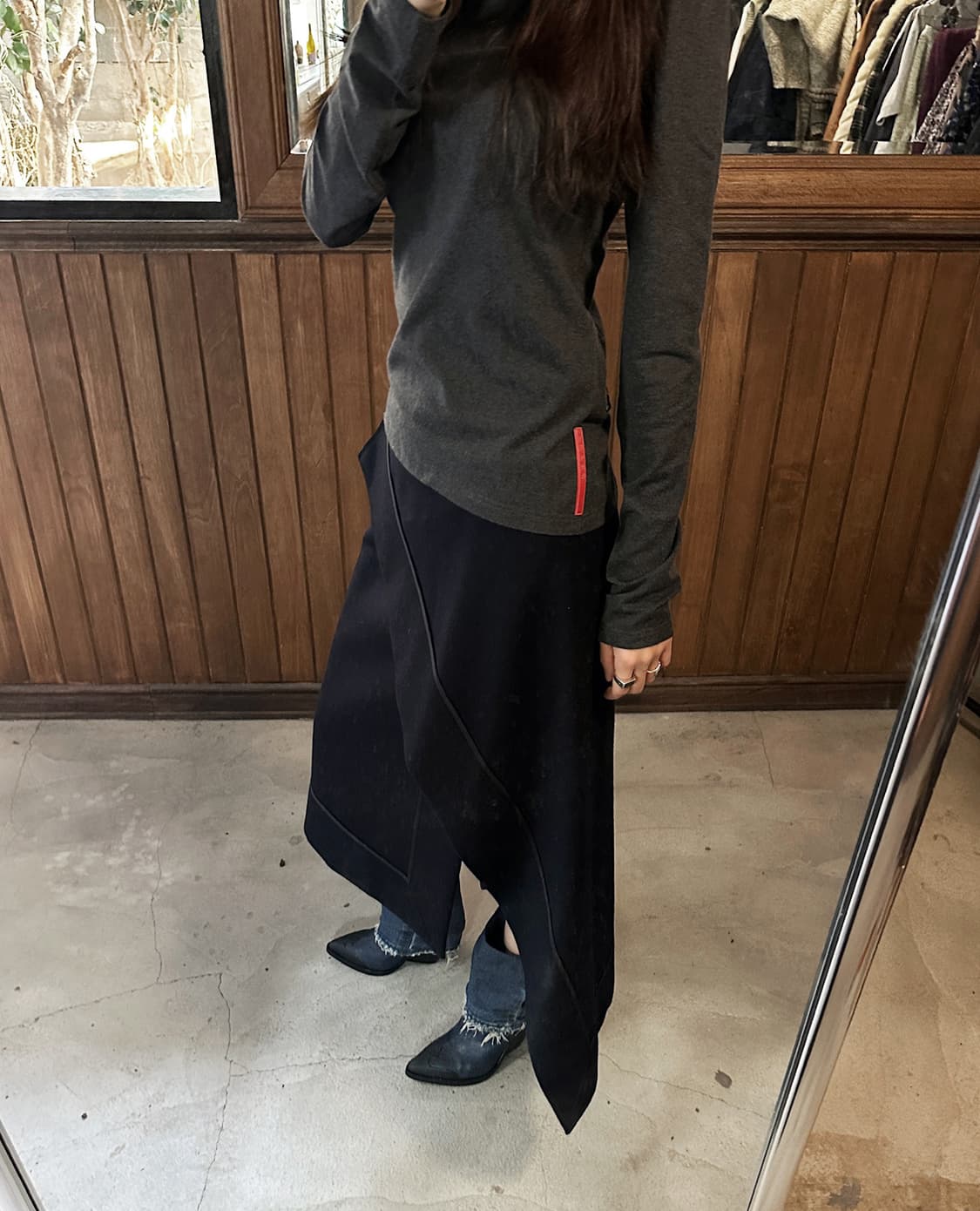 SACAI navy wool cross skirt 상품이미지2