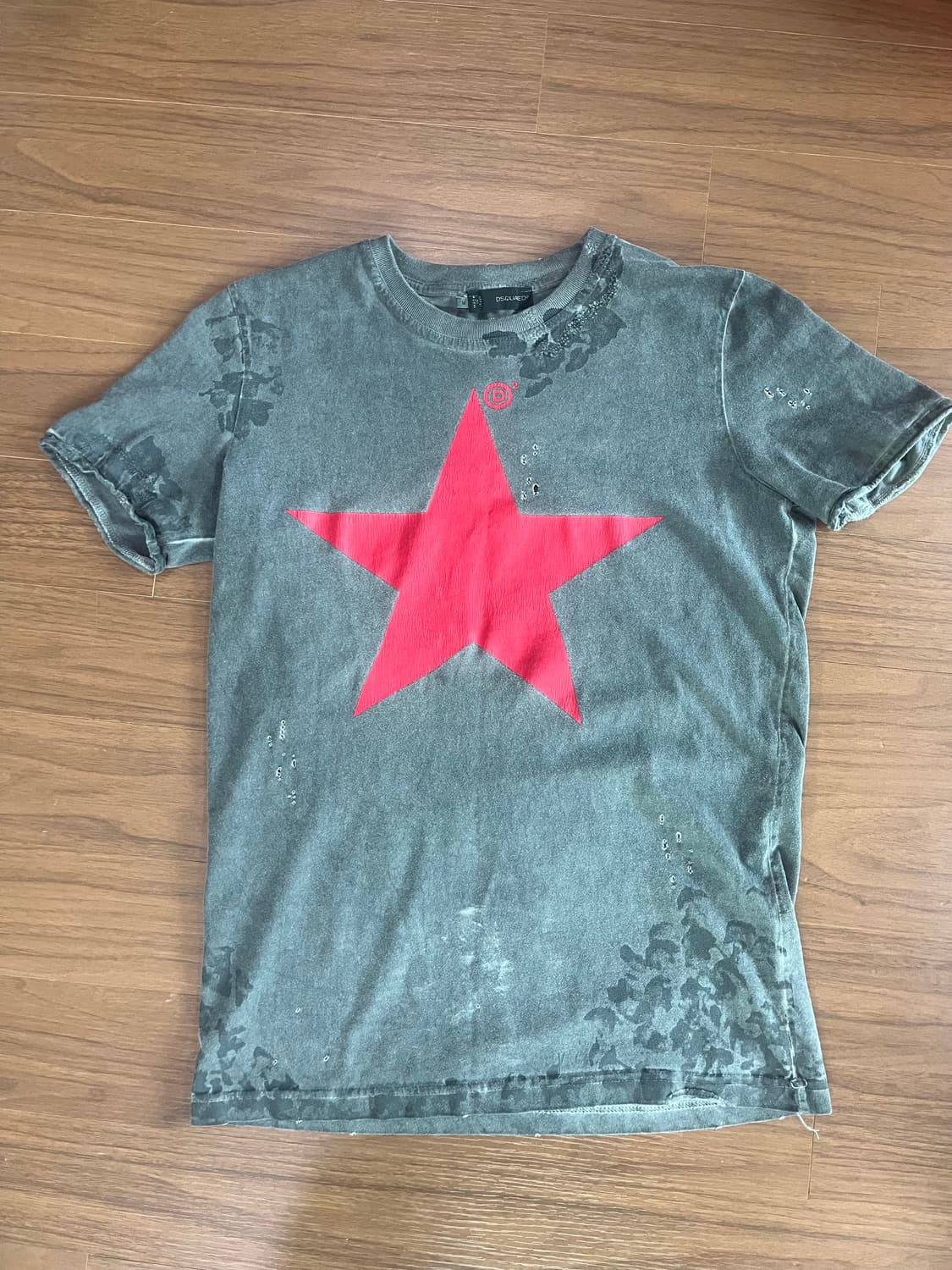 디스퀘어드2 데미지 디테일 반팔 상품이미지1