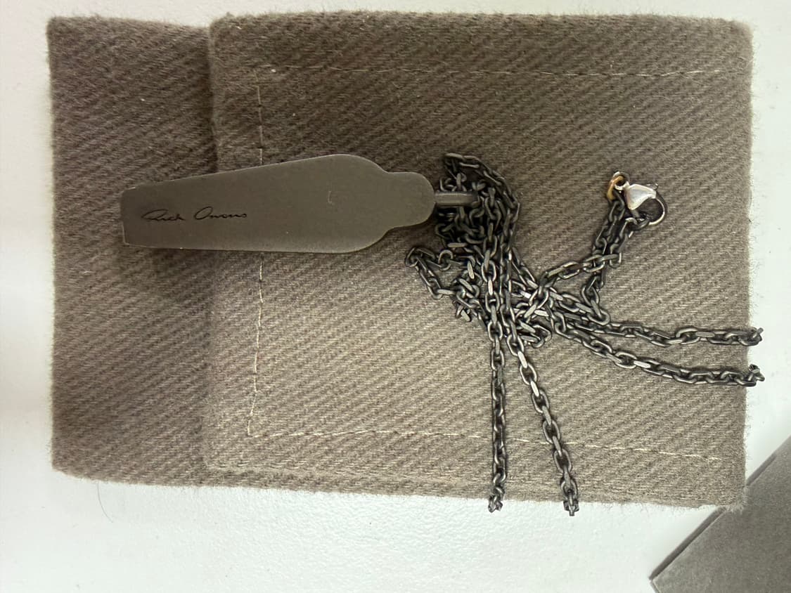 릭 오웬스 사르코파구스 참 목걸이 상품이미지2