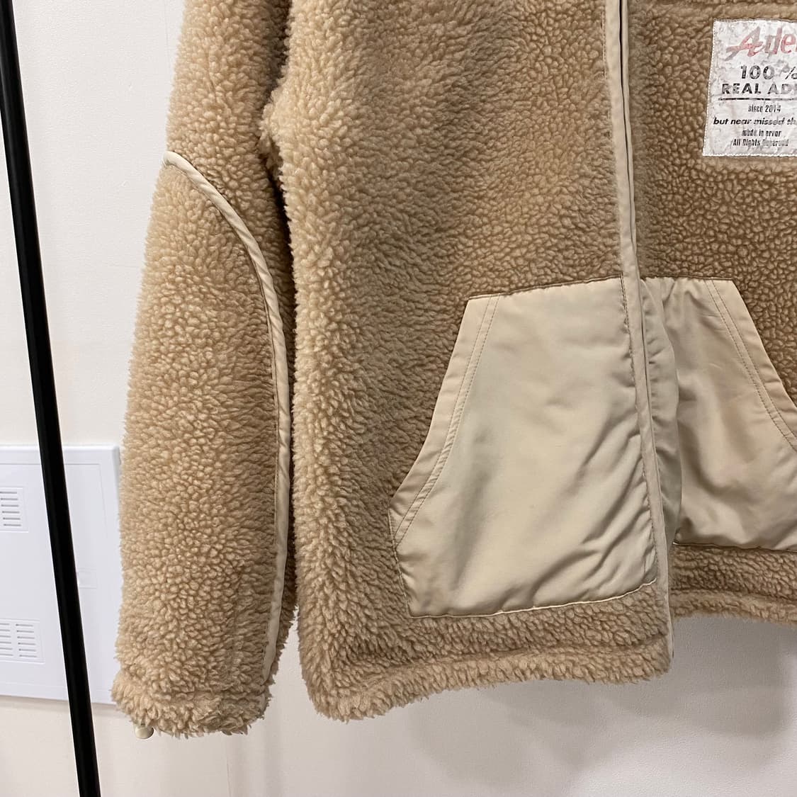 아더에러 리버시블 후드 후리스 자켓 상품이미지6