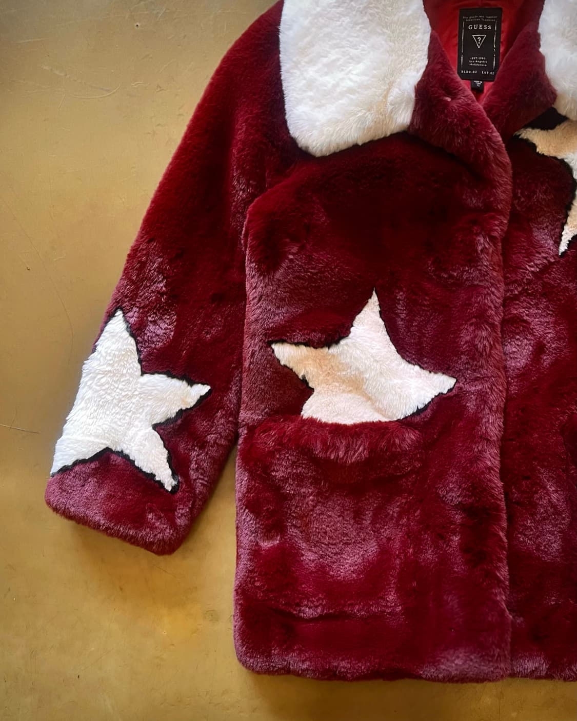 GUESS 2016 Season Star Pattern Fur Coat 상품이미지5