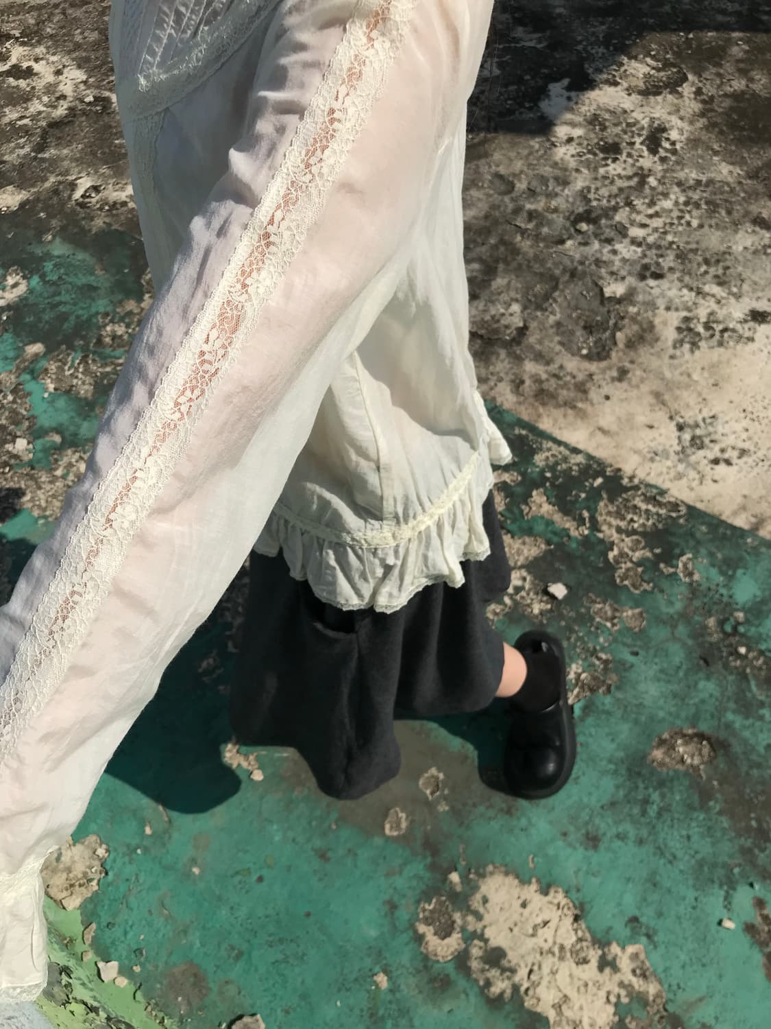 아이보리 로맨틱 레이스 블라우스 상품이미지5