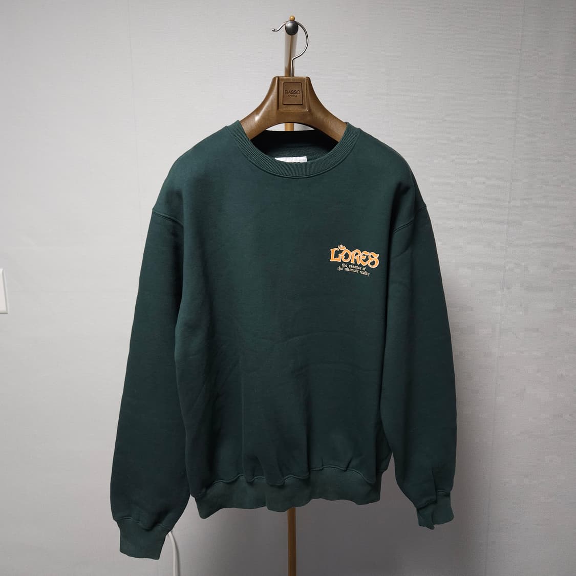 L ) Lores 로어즈 그린 맨투맨 상품이미지1