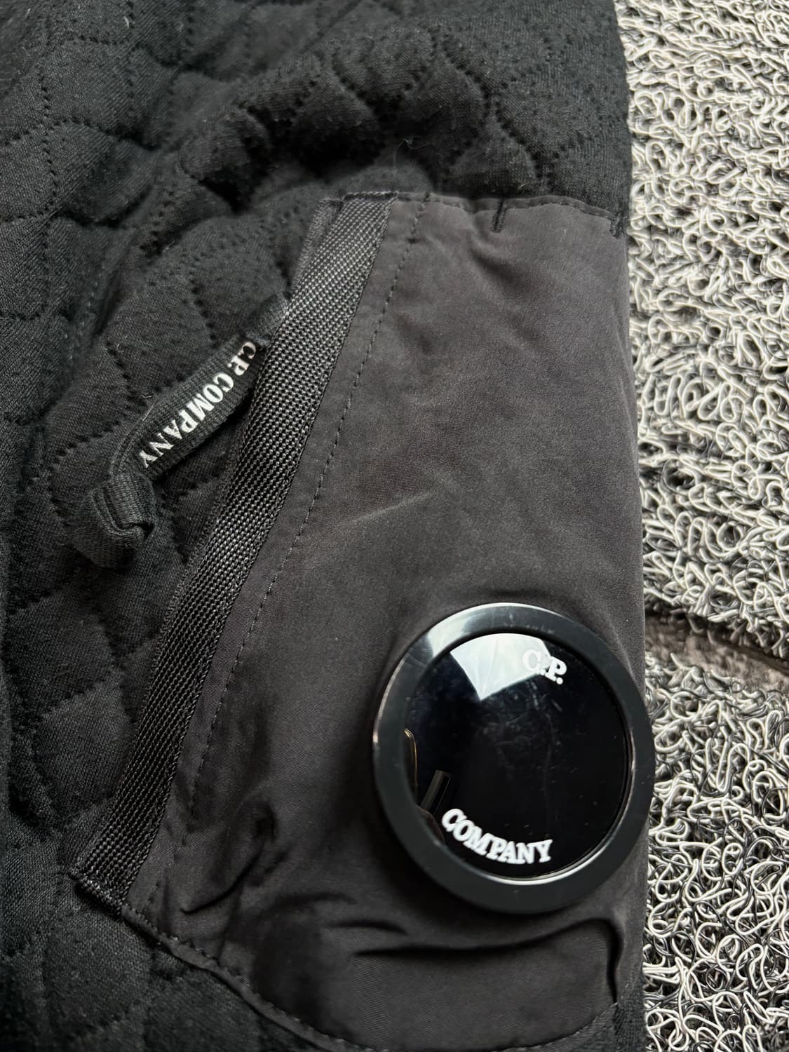 CP컴퍼니 퀼팅 렌즈패치포켓 크루넥 맨투맨 2345 상품이미지5