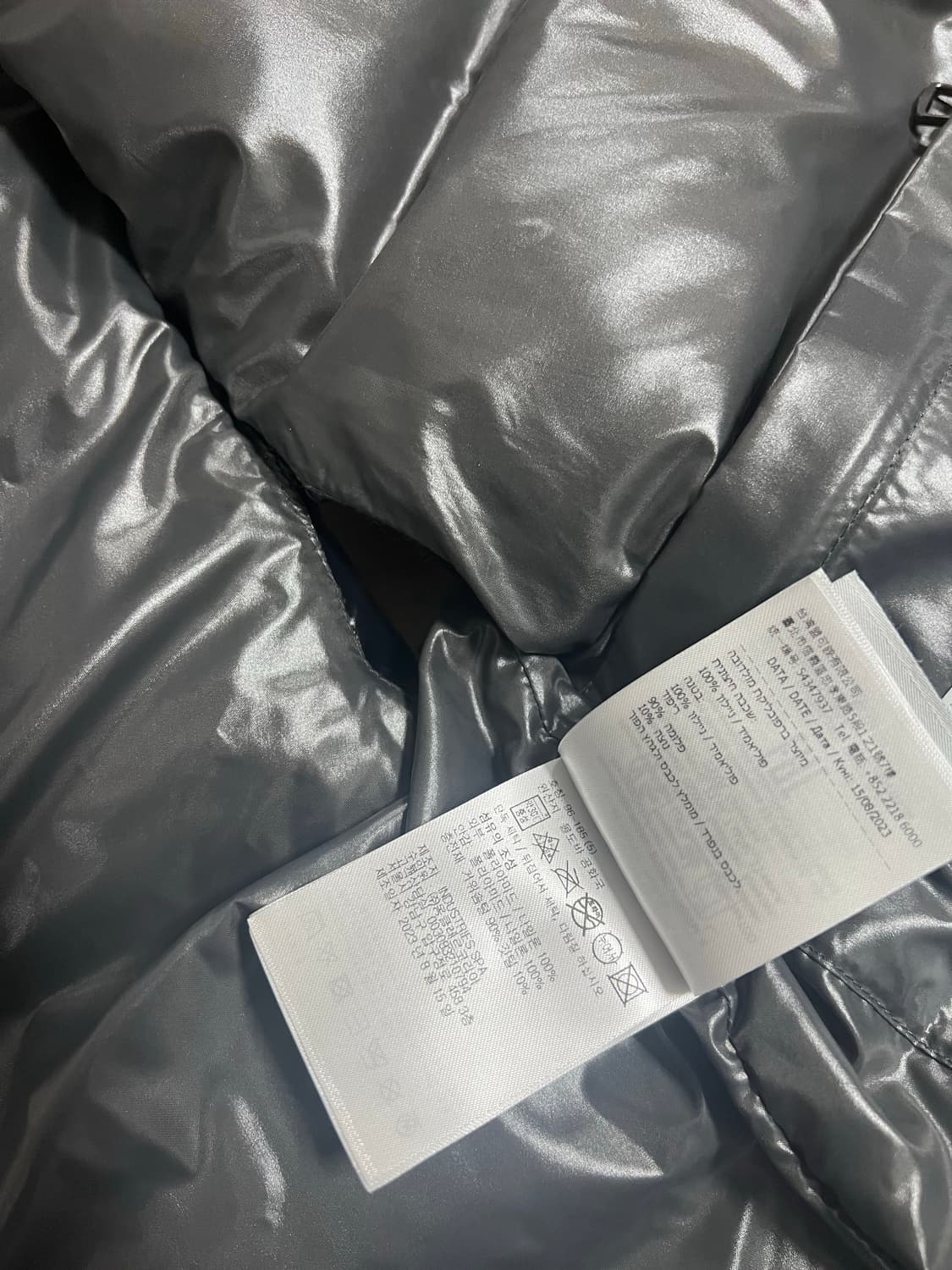 몽클레어 팁다운 질레 블랙 덕다운 베스트 (5) 상품이미지6