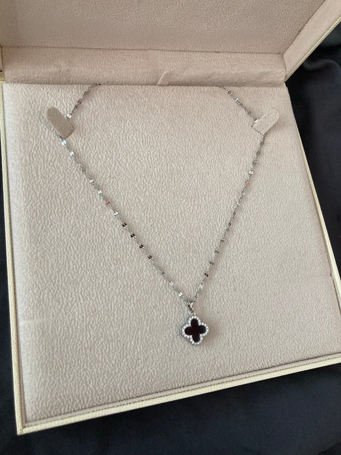 반클리프 큐빅 목걸이 상품이미지1