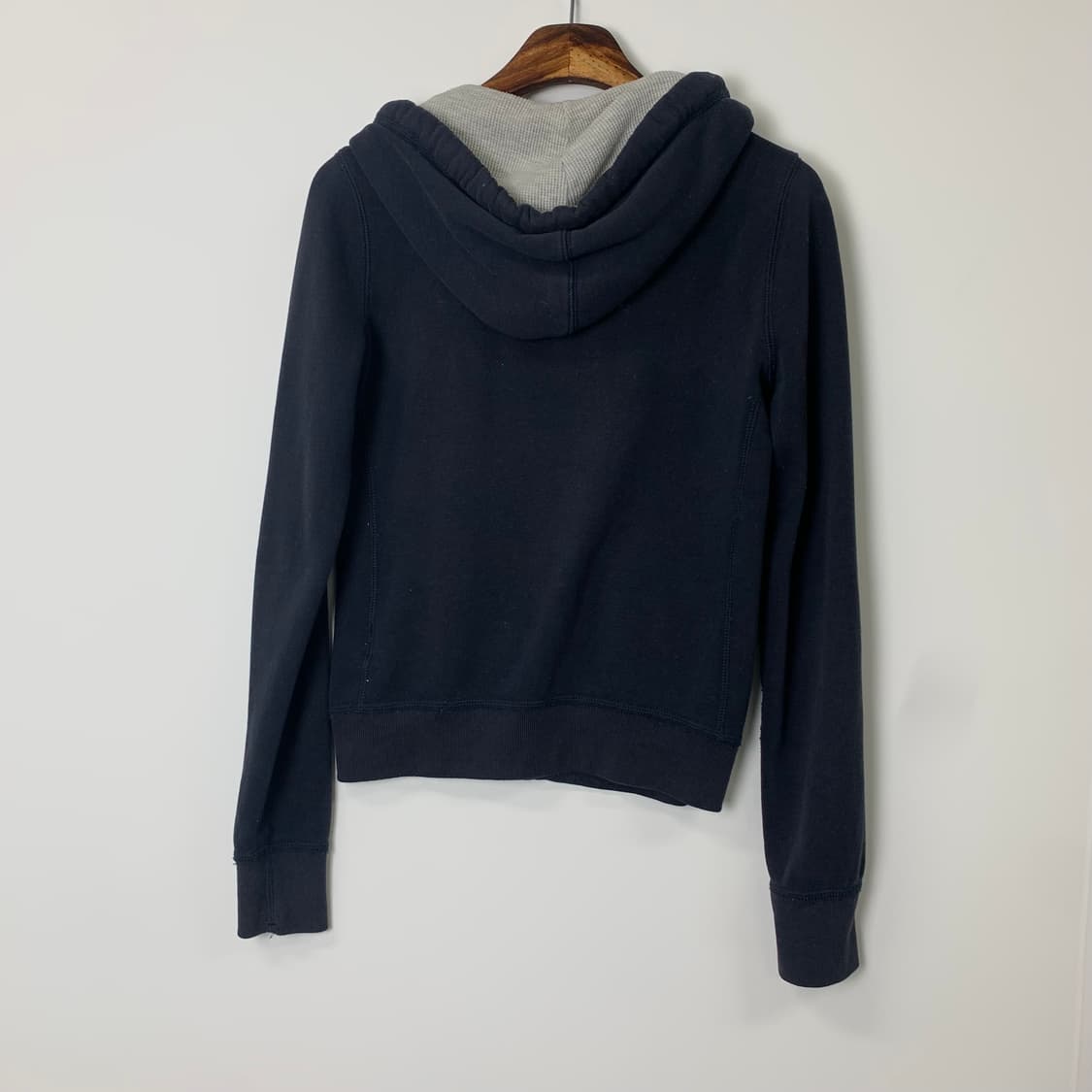 아베크롬비 y2k 와투케 네이비 후드집업 상품이미지3