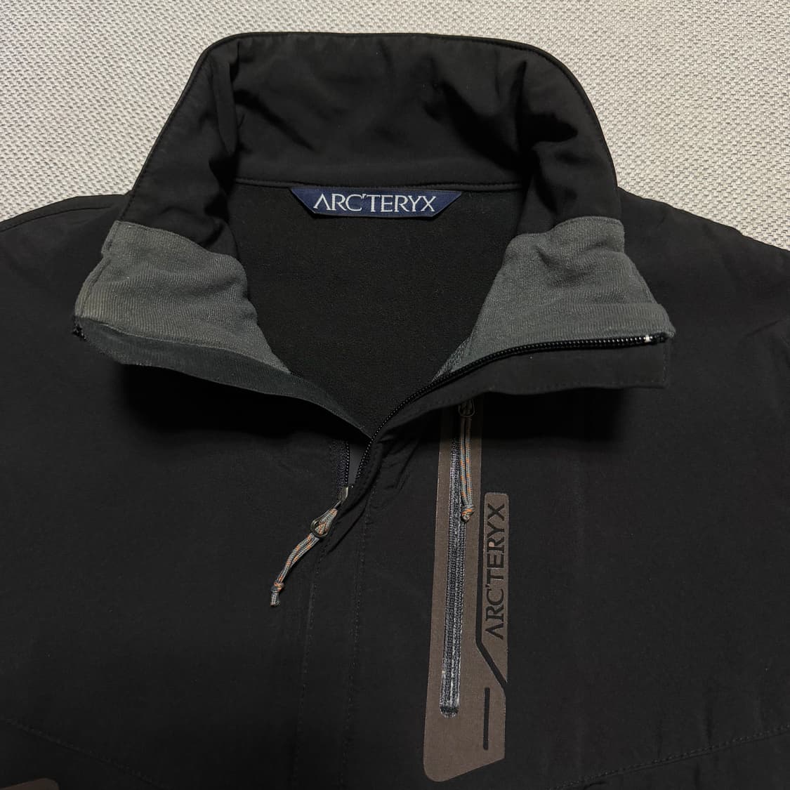 아크테릭스 소프트쉘 자켓 상품이미지2