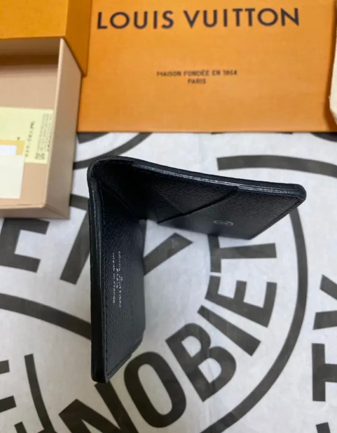 [Free] 루이비통 x 프라그먼트 카드지갑 상품이미지9