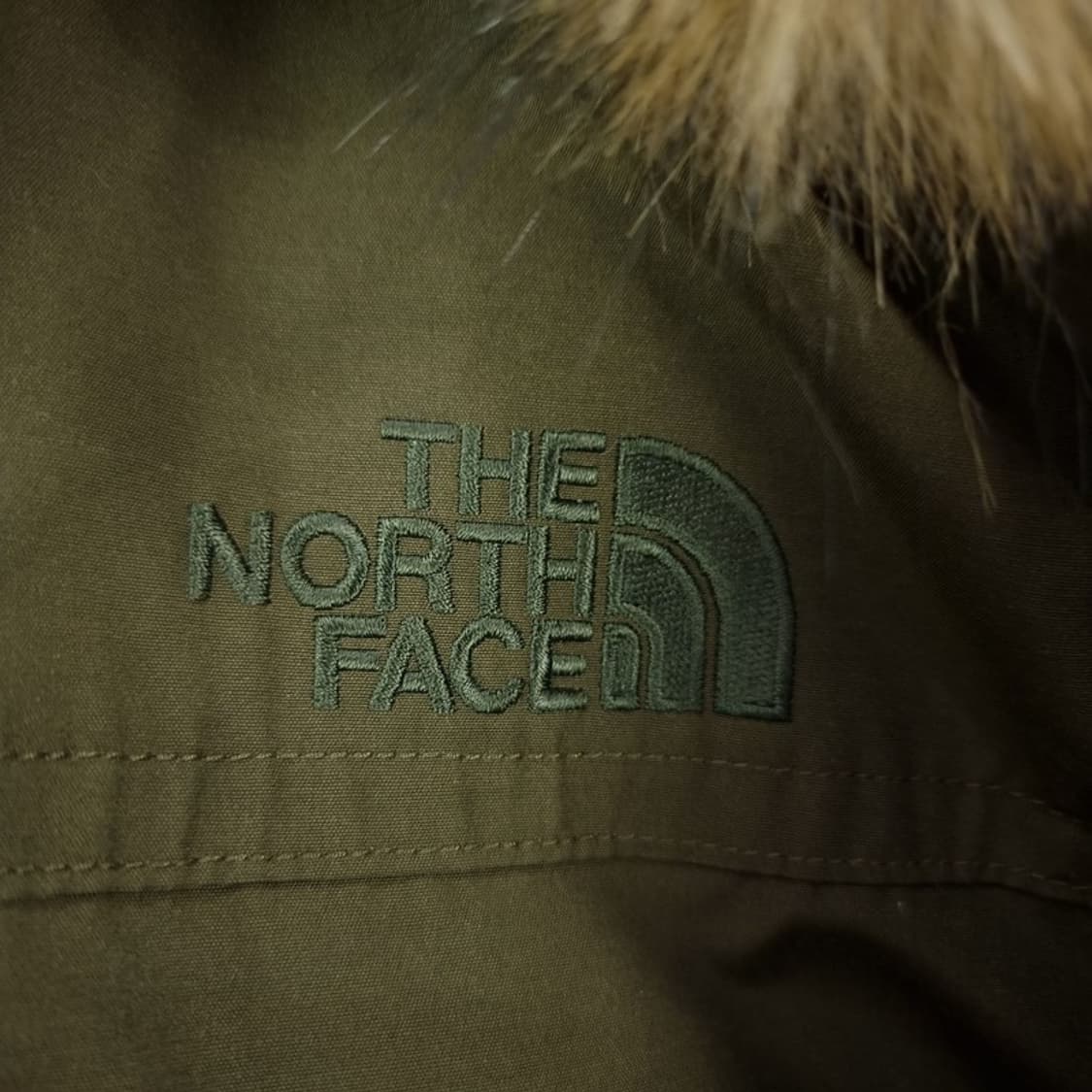 [노스페이스] 덕다운 야상 패딩 올리브카키 M18473 상품이미지6