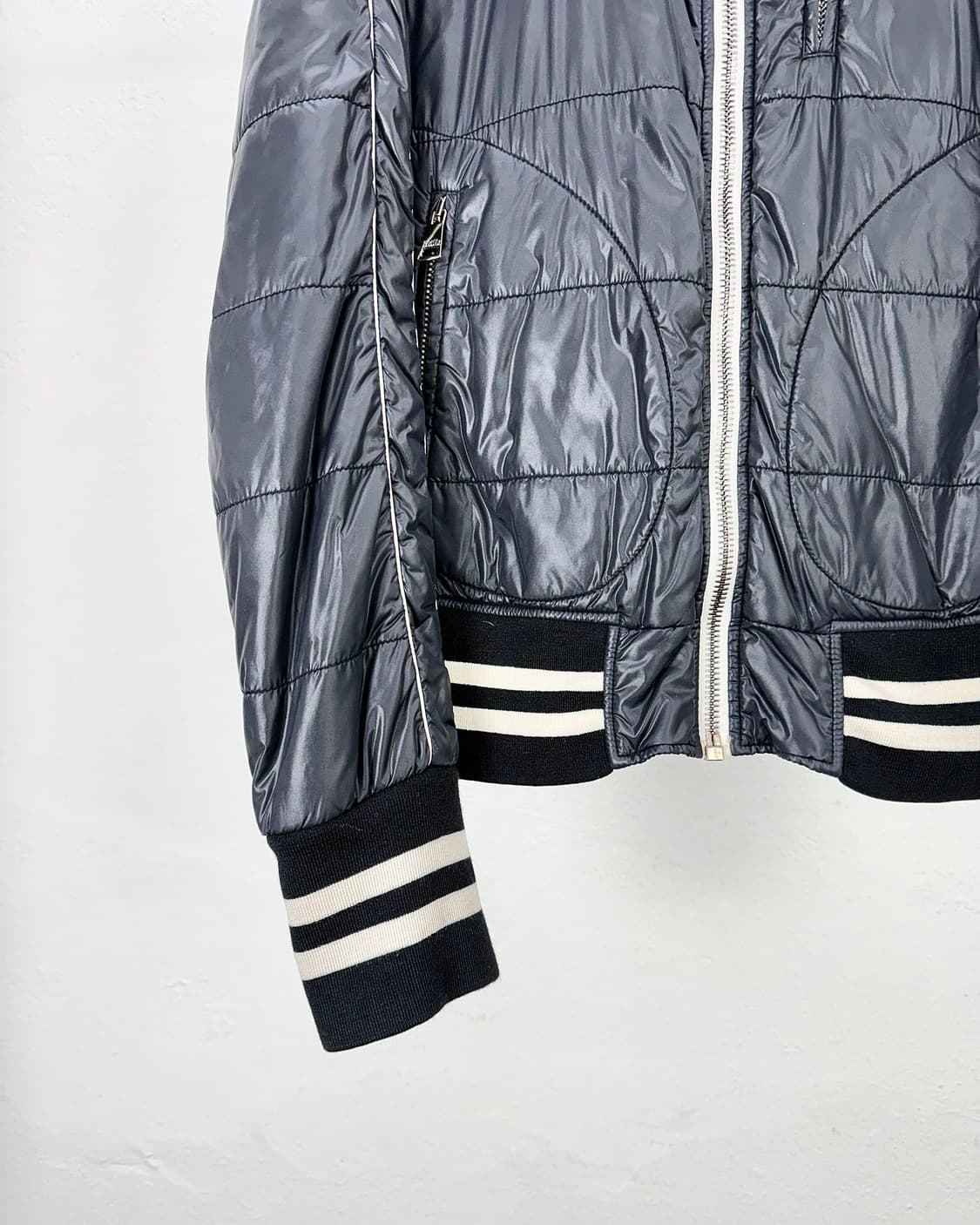 돌체앤가바나 00s 넥 플레이트 글로시 블루 퀼팅 패디드 봄버 자켓 상품이미지4