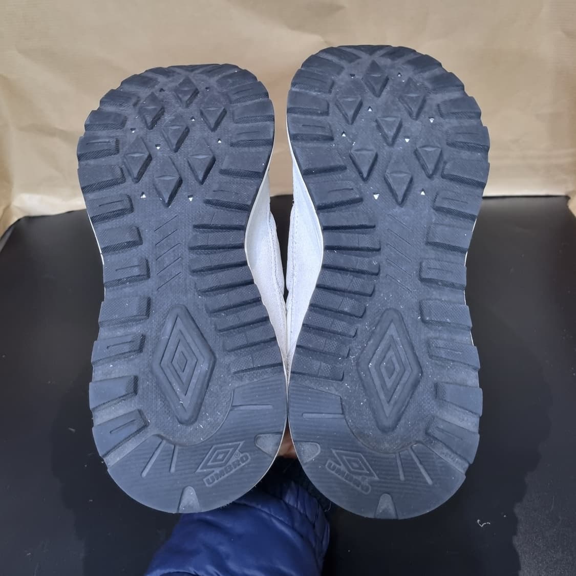 엄브로 헤네시조거 운동화250 상품이미지3