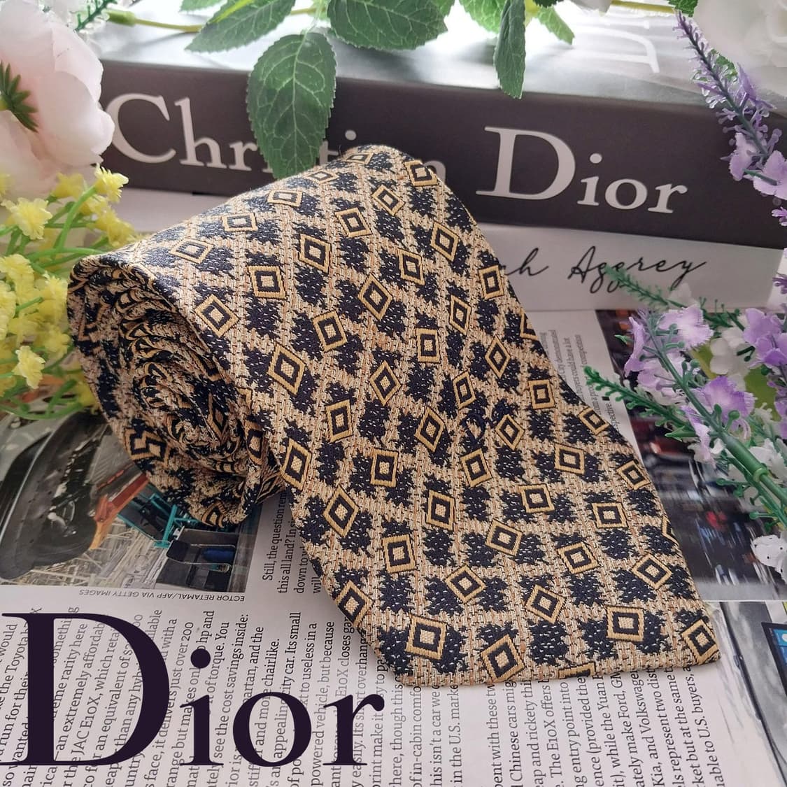 디올 실크 골드&블랙 패턴 넥타이 10.1cm A+등급 K1321
 상품이미지1