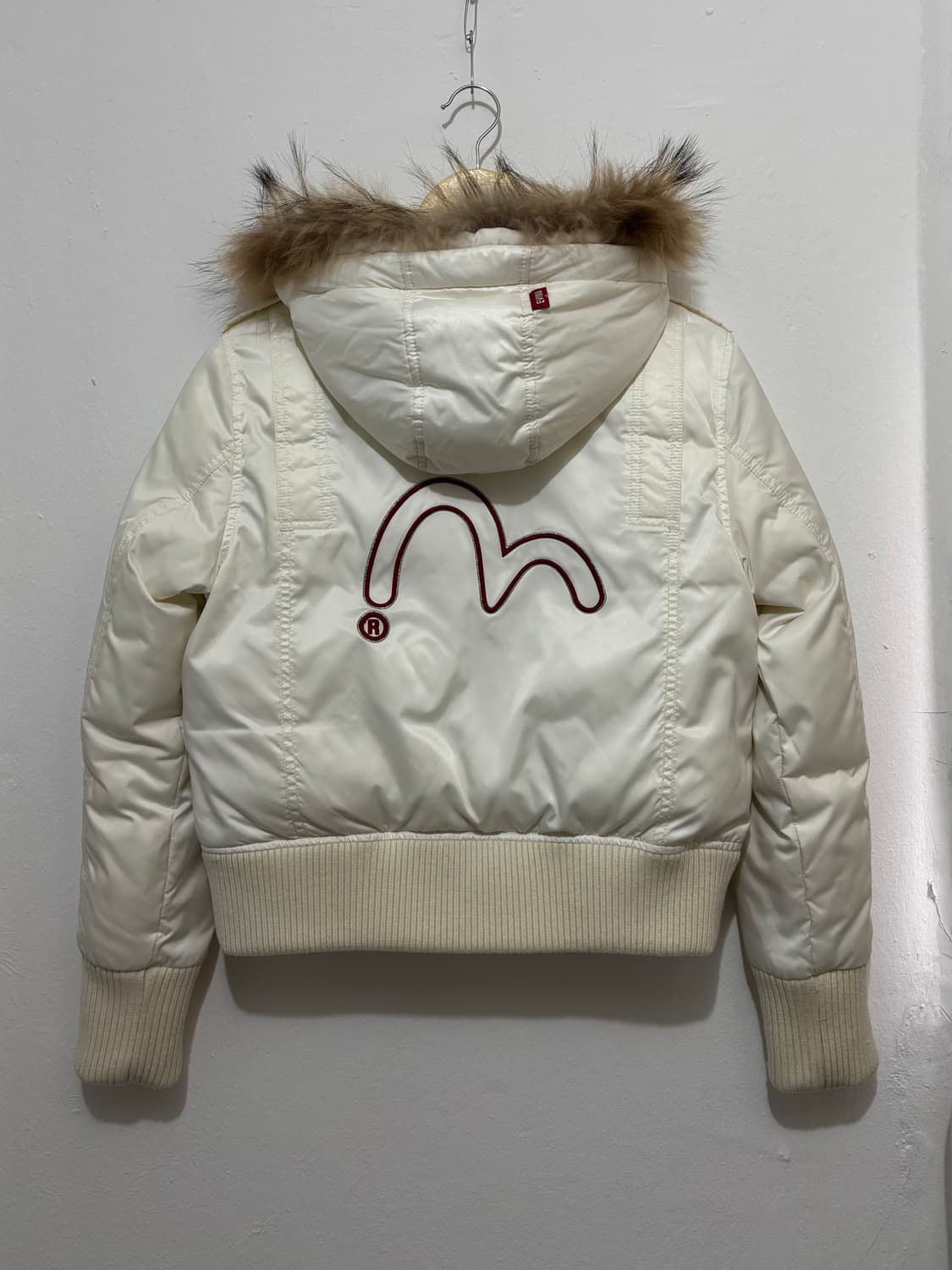 Evisu White Fur Hood Short Padded Jacket 상품이미지5