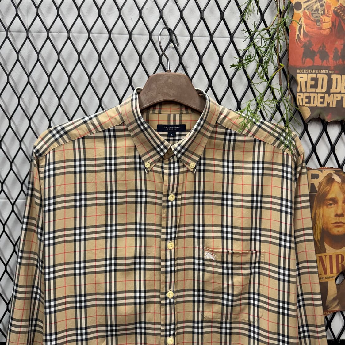 00s 버버리 런던 노바체크 긴팔 셔츠 화이트 기사 로고 베이지 상품이미지3