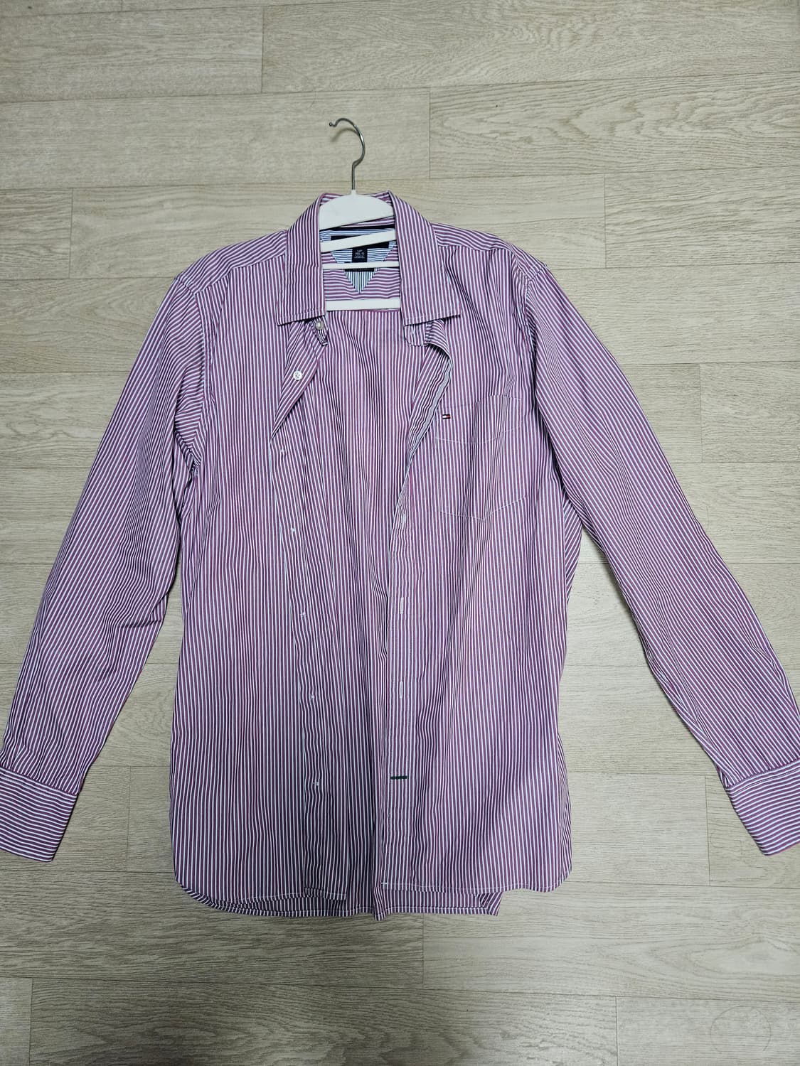 [새상품] 타미힐피거 레드 스트라이프 셔츠 (100) 상품이미지1