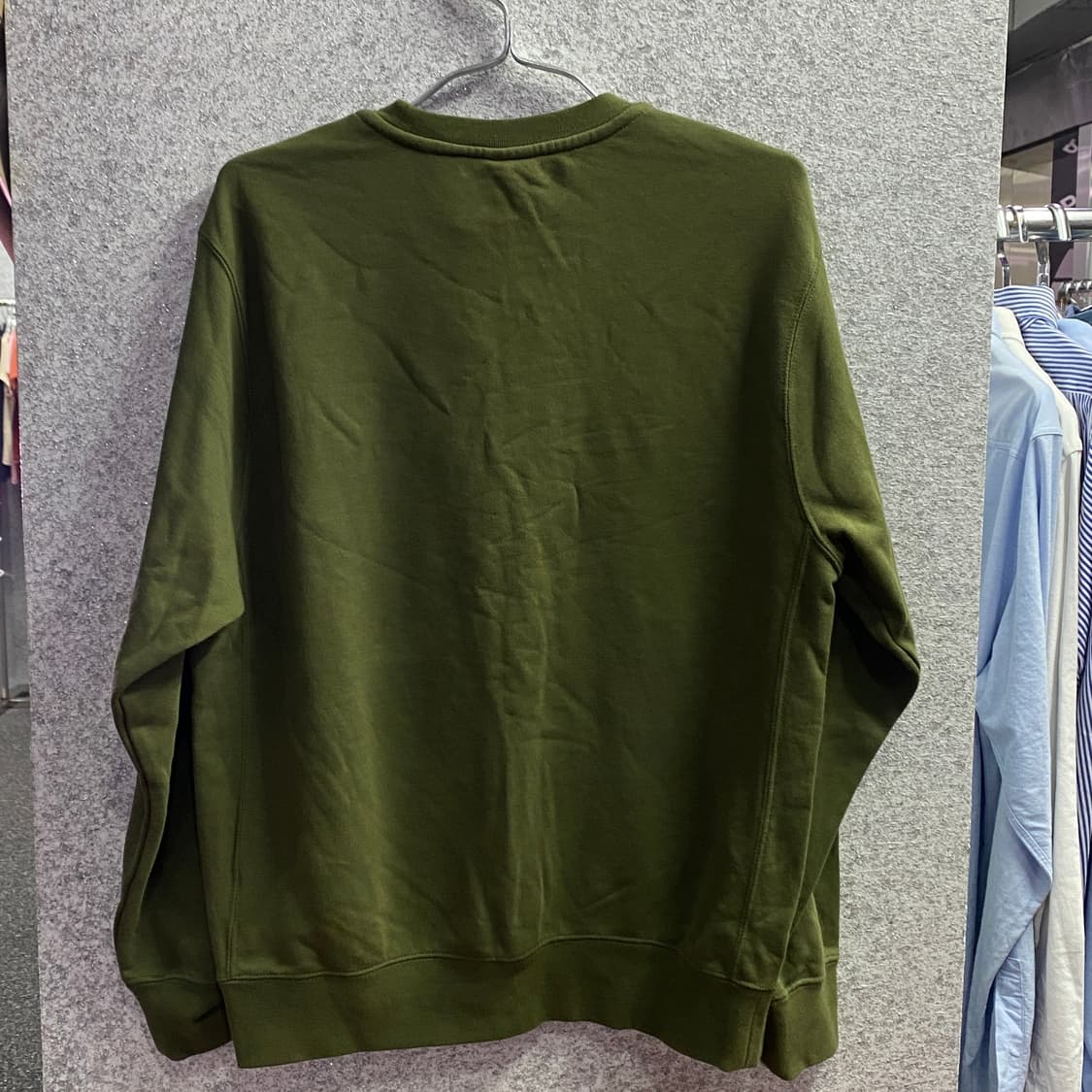 나이키 신형 퓨추라 스웻 셔츠 카키 B3023 상품이미지3