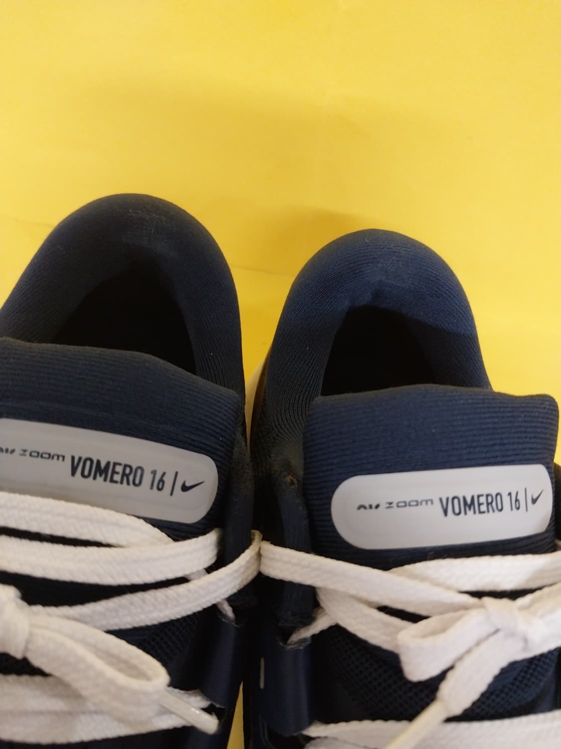 남성 나이키 보메로16 화이트 미드나잇 네이비 런닝화, 운동화 (275) 상품이미지5