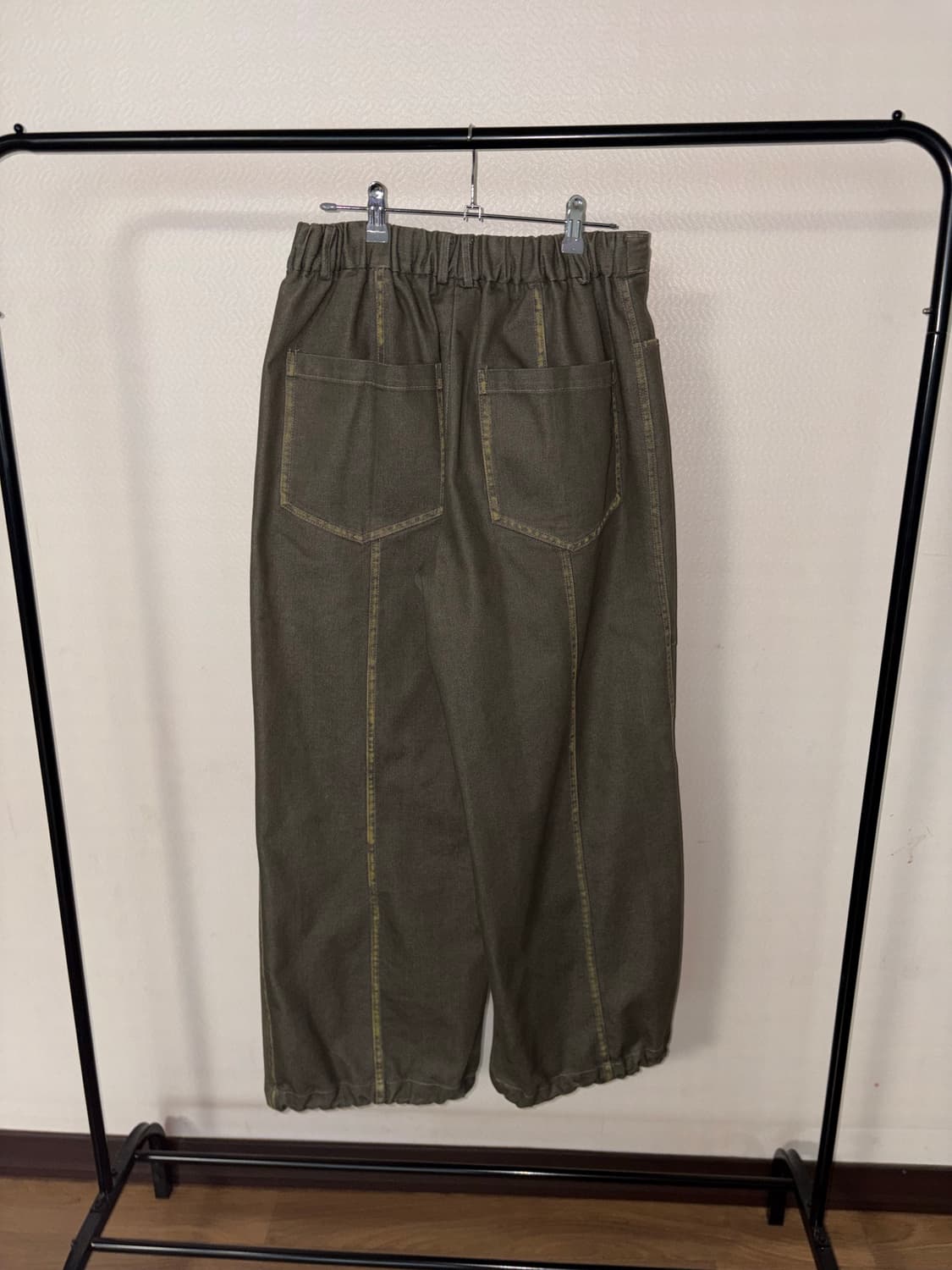 아캄 Washed Line Denim Pants (Khaki) 상품이미지4