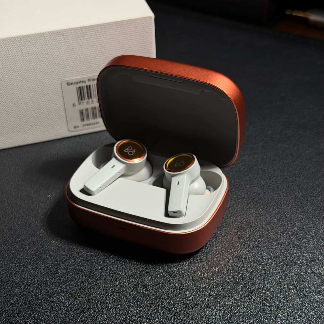 뱅앤올룹슨 베오플레이 일레븐 무선이어폰 상품이미지1