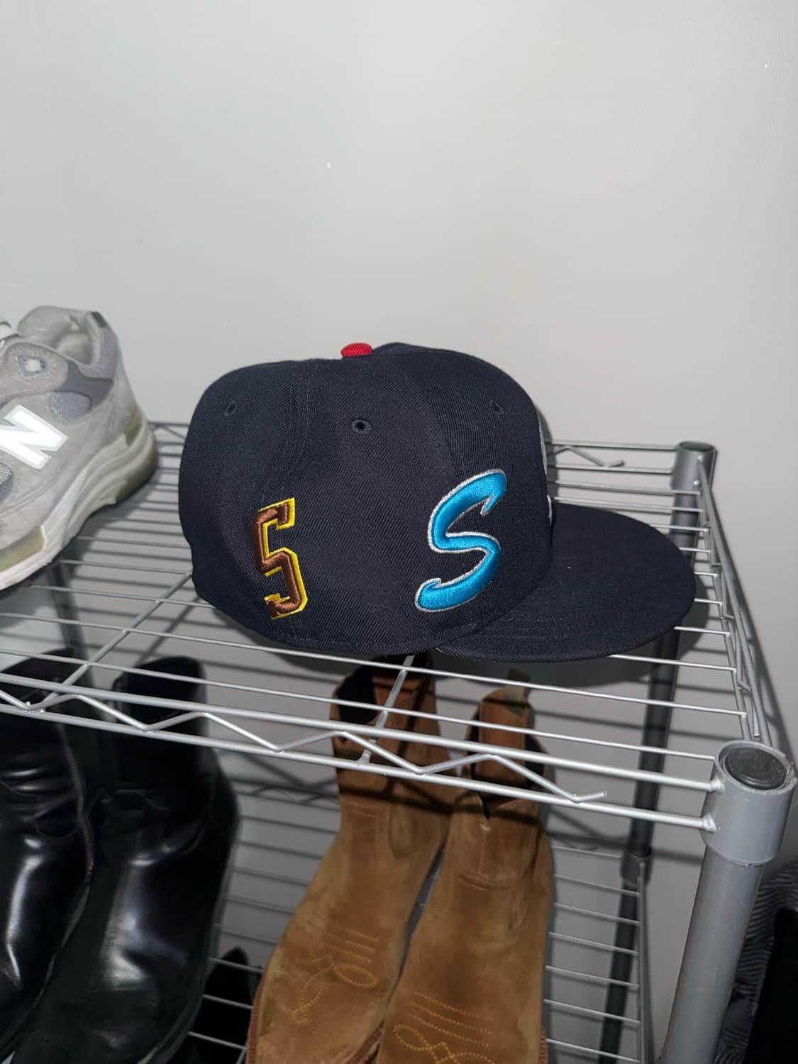 슈프림 멀티 s 로고 뉴에라 네이비 - 25ss 상품이미지5