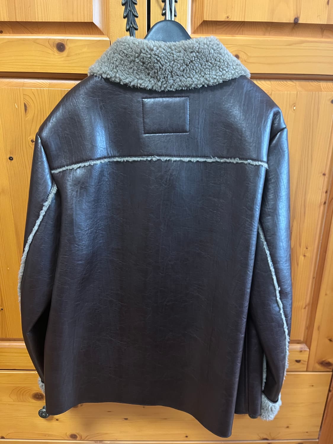 시엔느 시어링 무스탕 자켓 상품이미지4