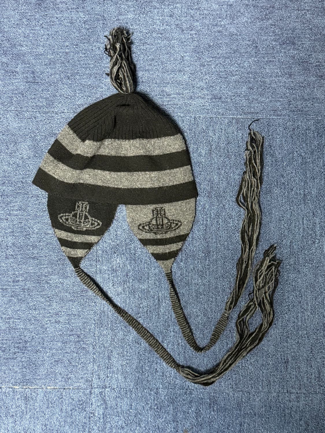 비비안 웨스트우드 이어플랩 비니 상품이미지3