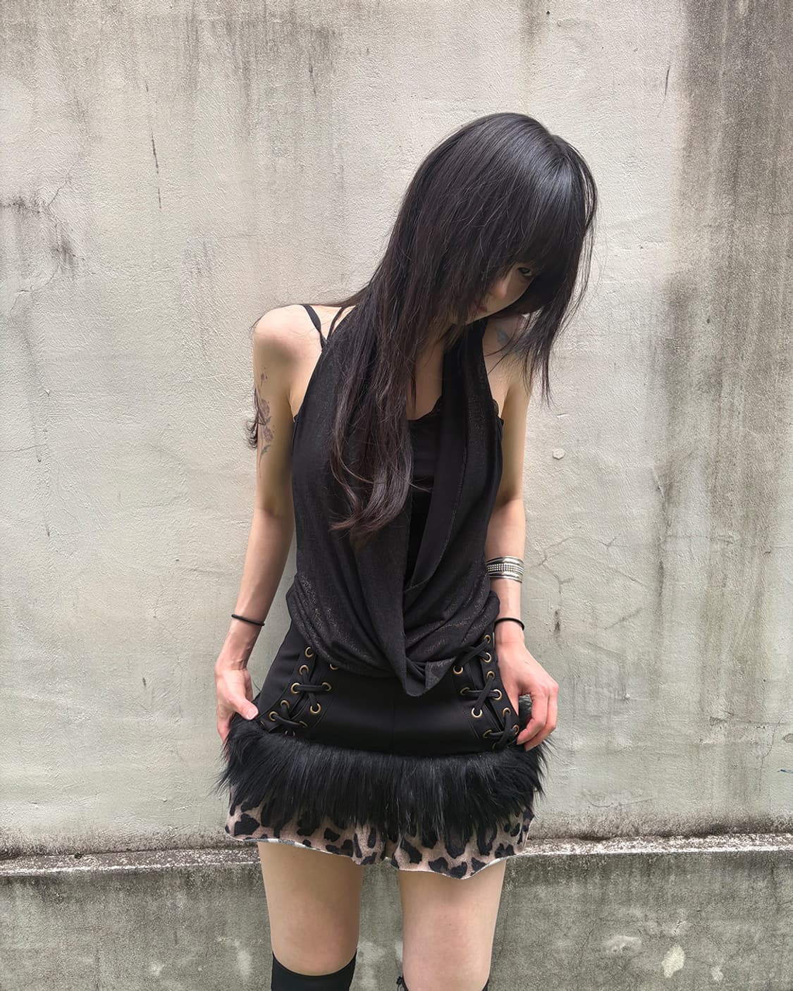 00's glam fit draped halter top 상품이미지5