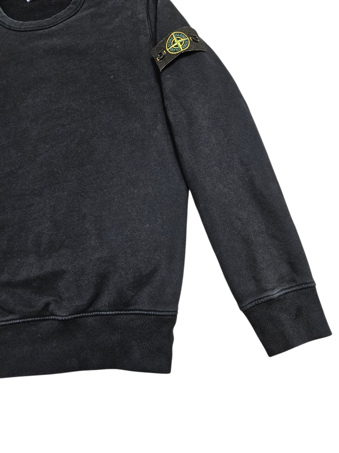 스톤아일랜드 와펜 기모 맨투맨 블랙 상품이미지3