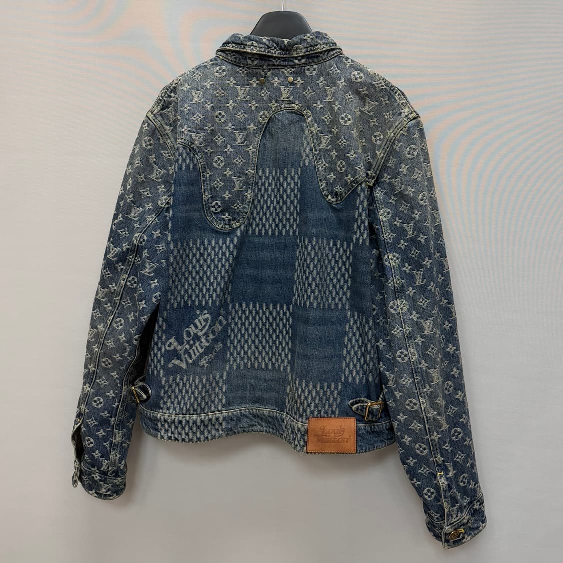 루이비통 니고 모노그램 데님 트러커 자켓 ( 105 ) 상품이미지5