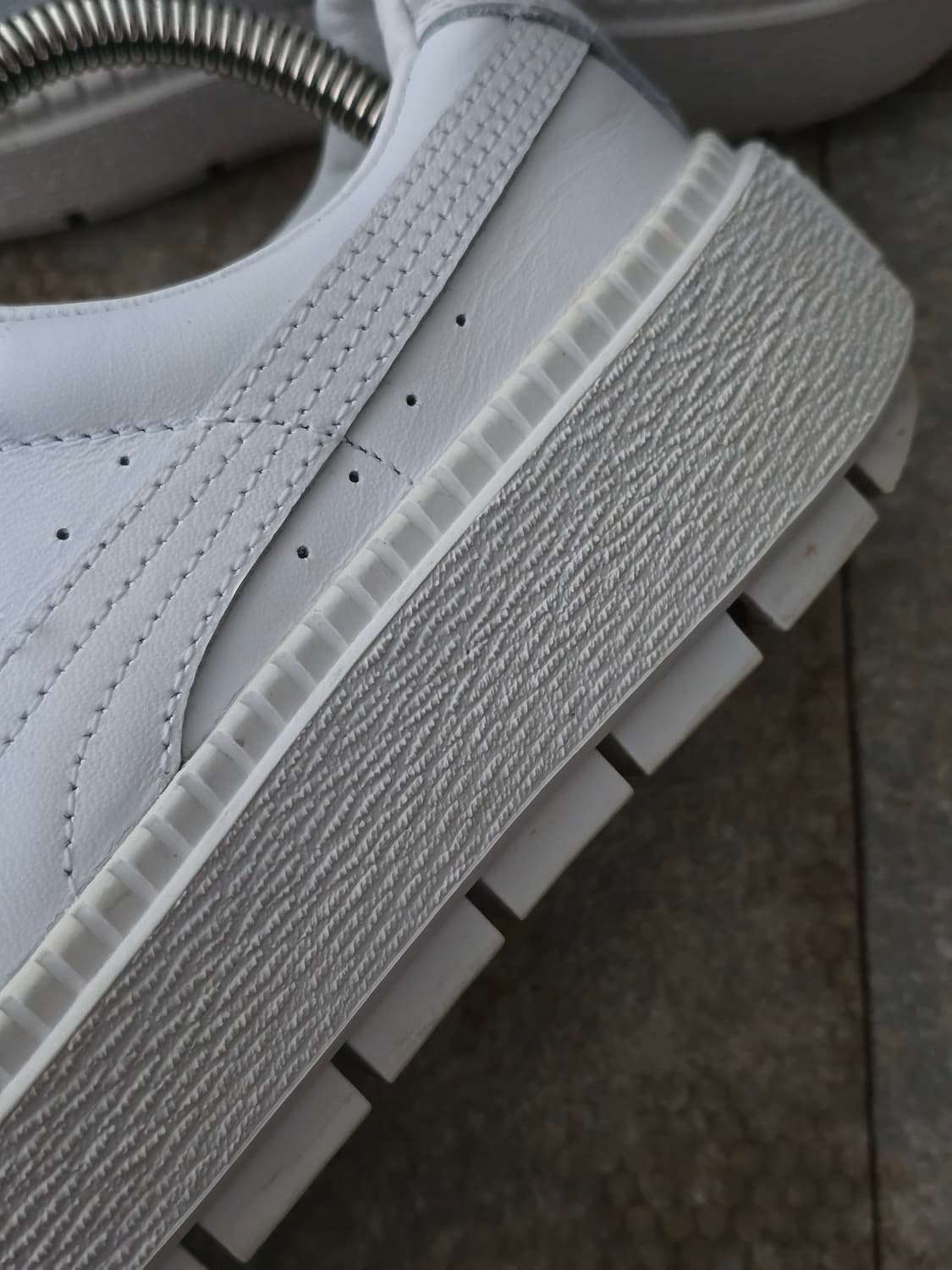 (220)푸마 바스켓 플랫폼 트레이스 화이트 상품이미지4