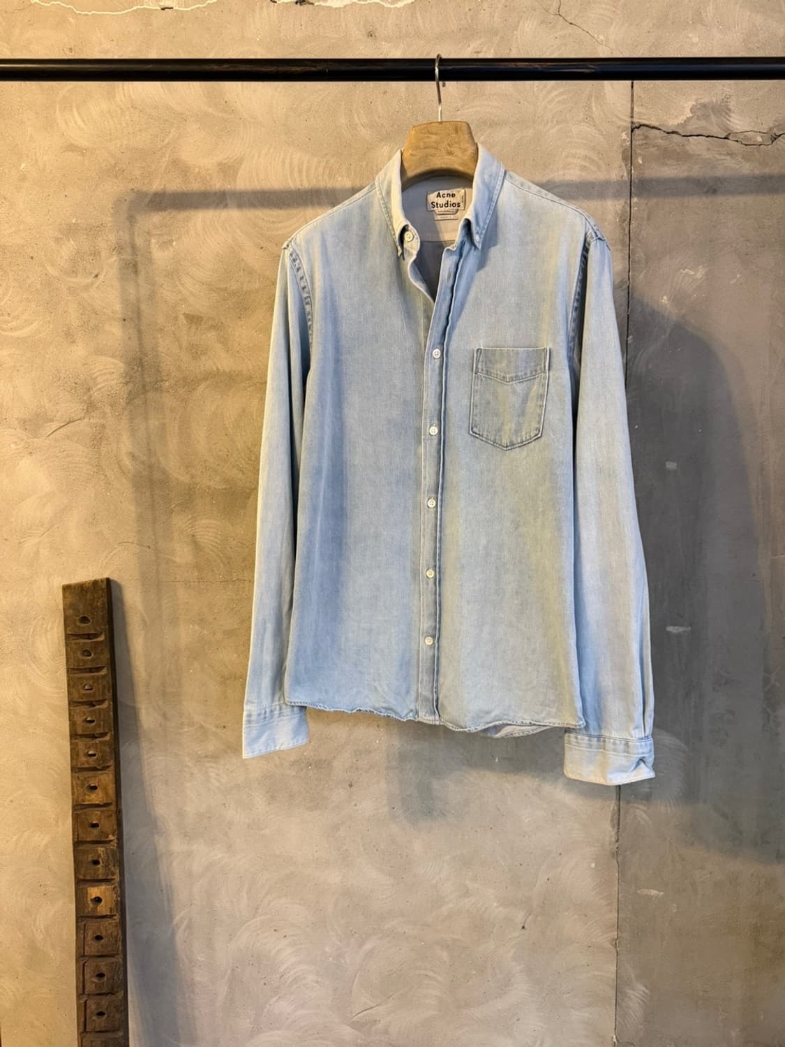 아크네 스튜디오 데님 버튼다운 셔츠 100 상품이미지10