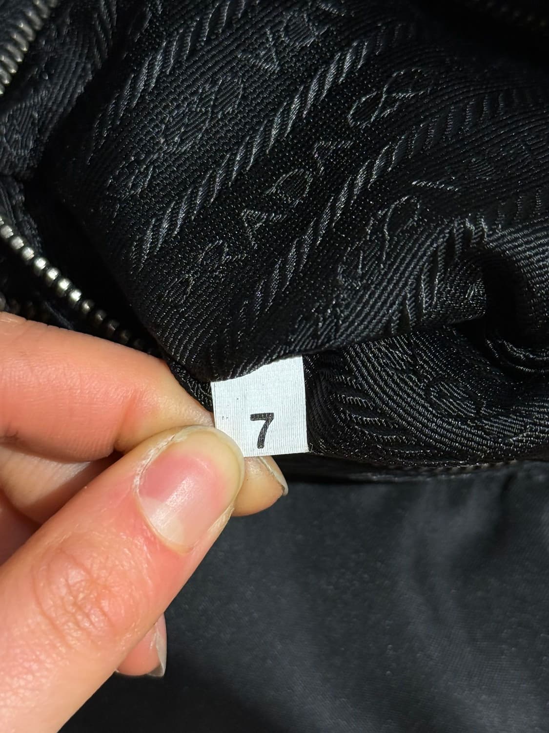 프라다 블랙 포코노 테수토 나일론 숄더백 상품이미지8