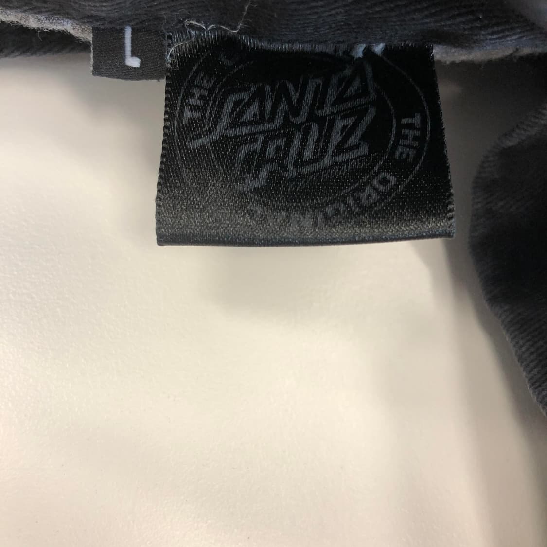 산타크루즈 자수 네온로고 흑청 데님쇼츠 33-34 인치 상품이미지5