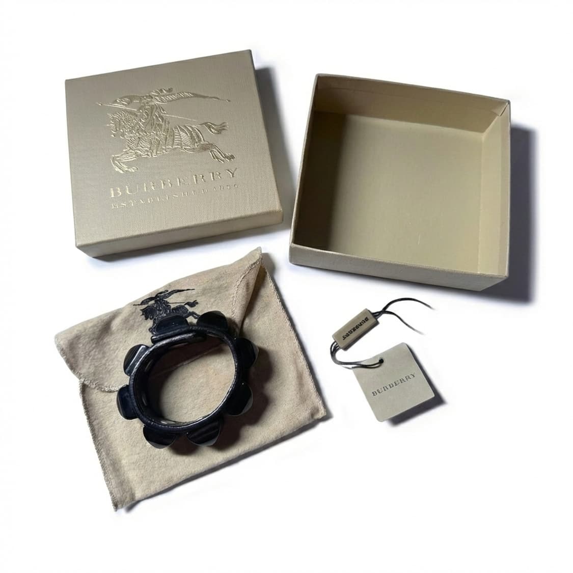 버버리 프로섬 블랙 스터드 레더 뱅글 브레이슬릿 상품이미지2