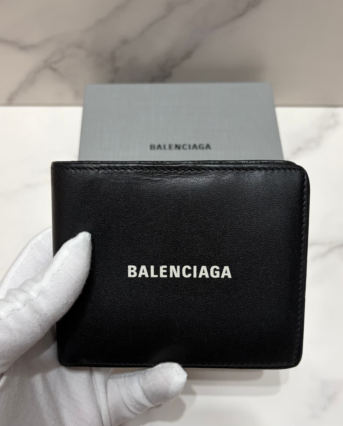 [정품] 발렌시아가 반지갑 판매 상품이미지1