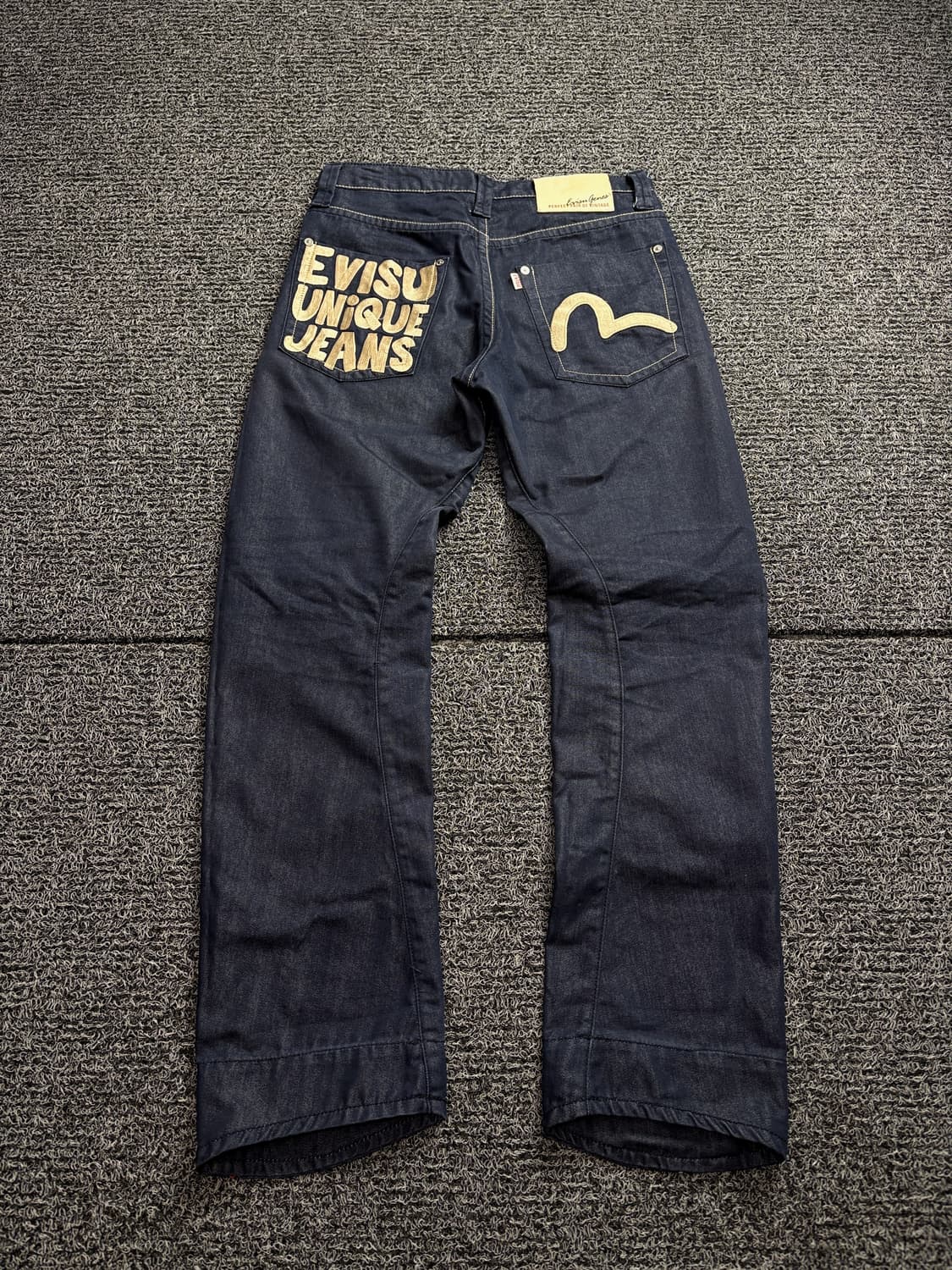 에비수 엔지니어드 Y2K 자수 생지 데님 커브드 팬츠 2010 상품이미지4