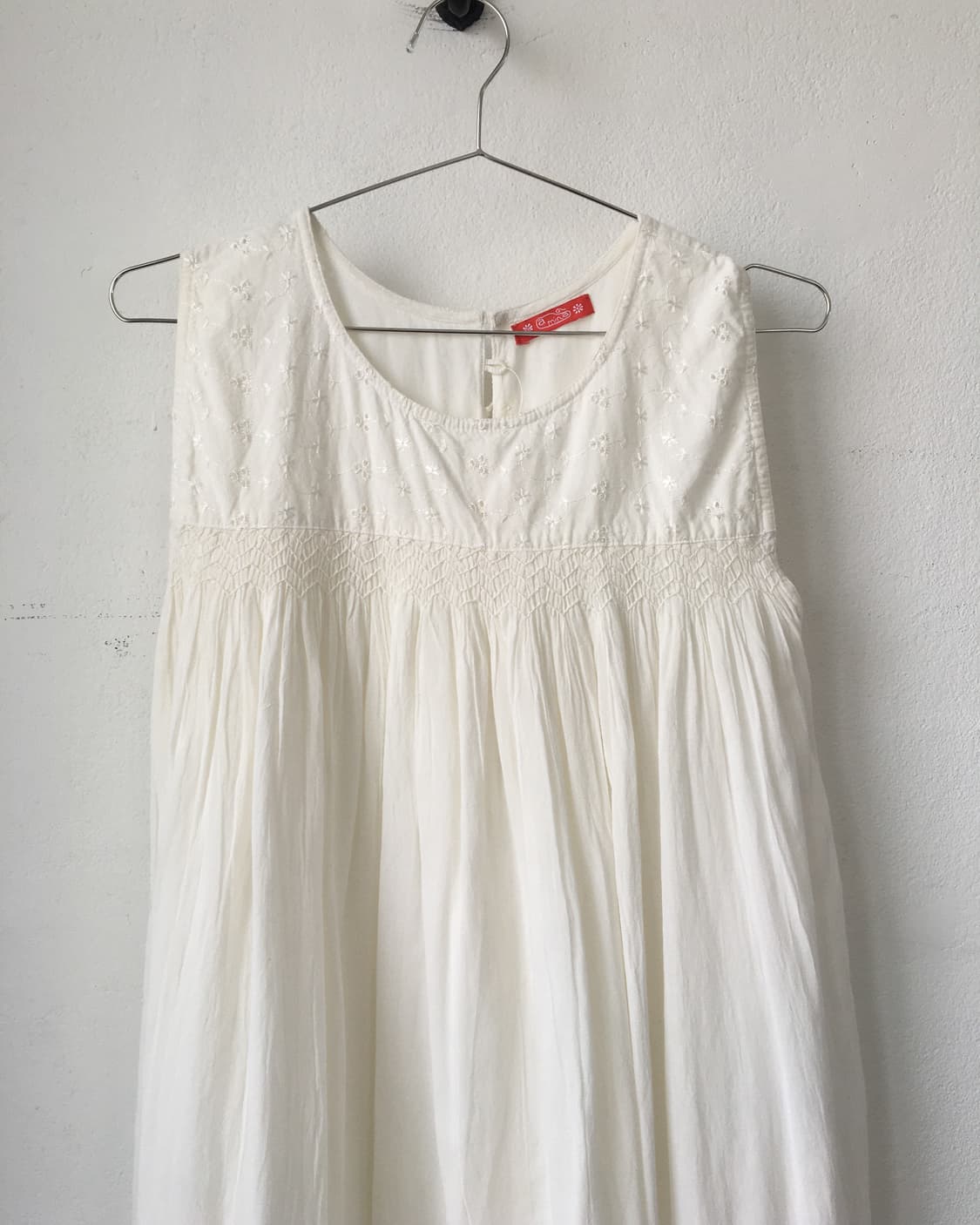 Punching point sleeveless one piece 상품이미지4