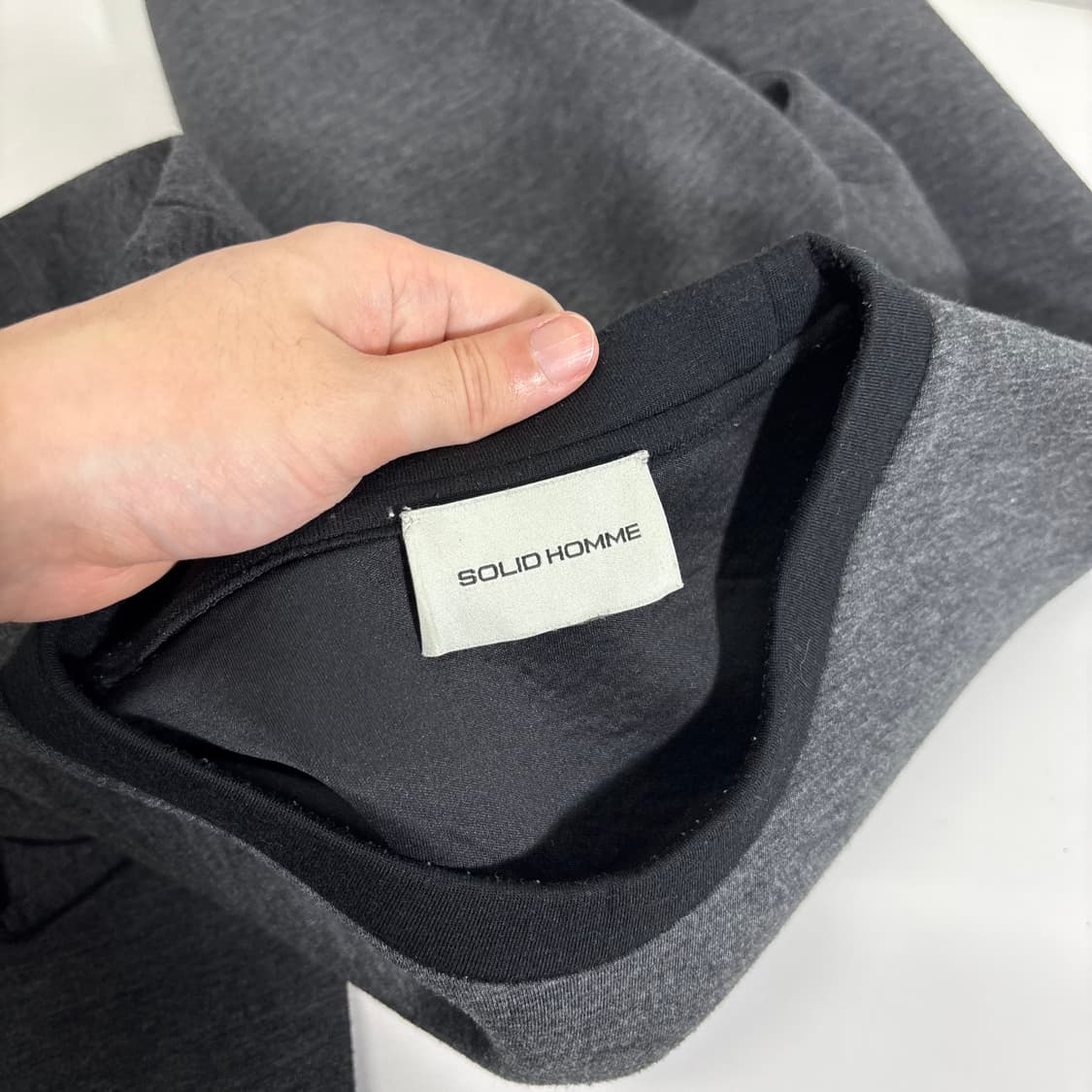 100-105 솔리드옴므 차콜 그래픽 네오프렌 맨투맨 상품이미지5