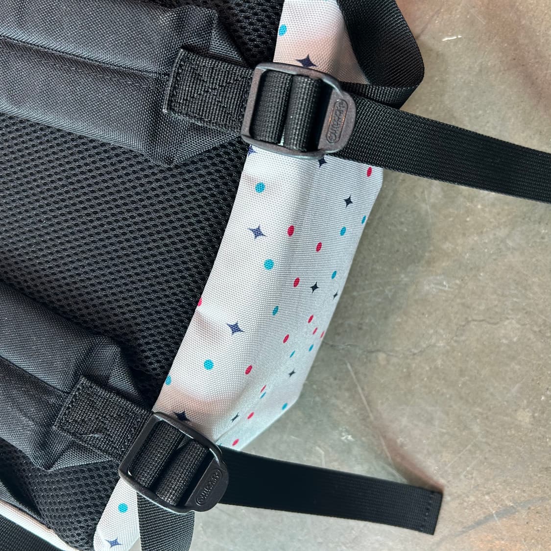 Outdoor products 도트 패턴 백팩 상품이미지6