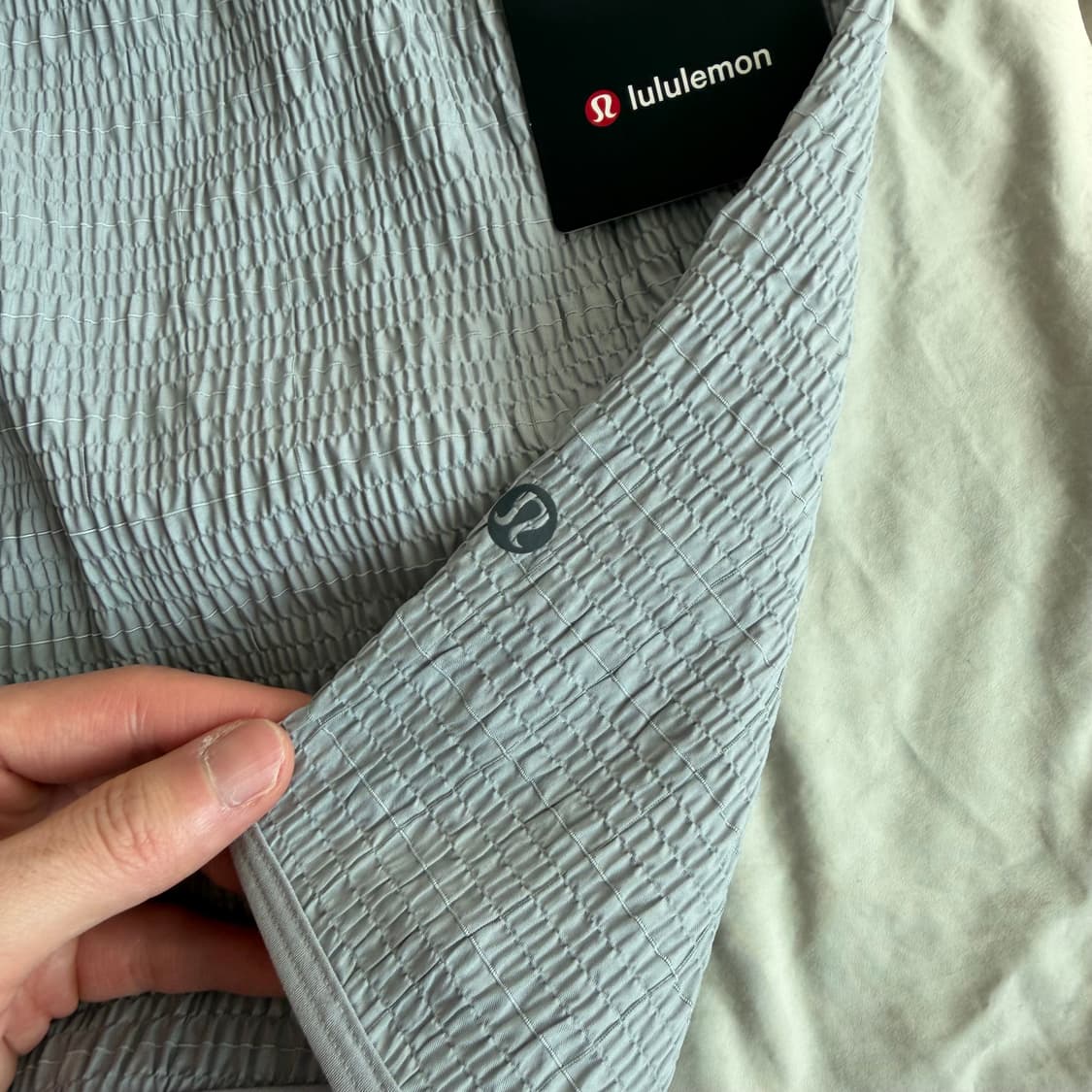 룰루레몬 마일 메이커 리플렉티브 쇼츠 라이너리스 m 새상품 판매합니다. 상품이미지2
