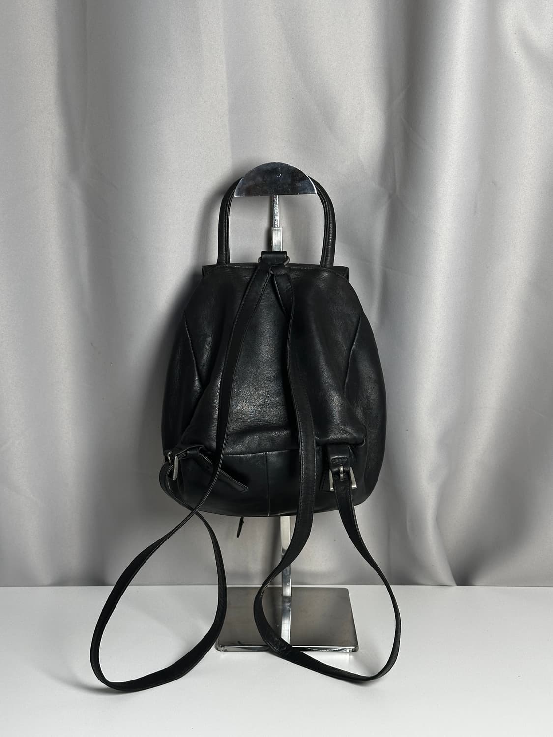 프라다 빈티지 블랙 램스킨 미니 백팩 상품이미지4