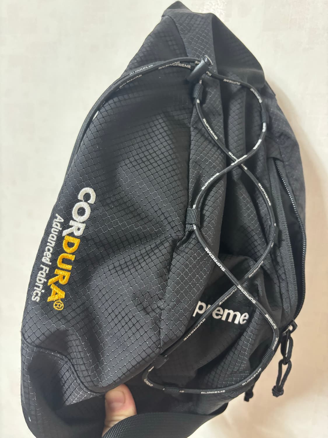 슈프림 가방 판매합니다 상품이미지2