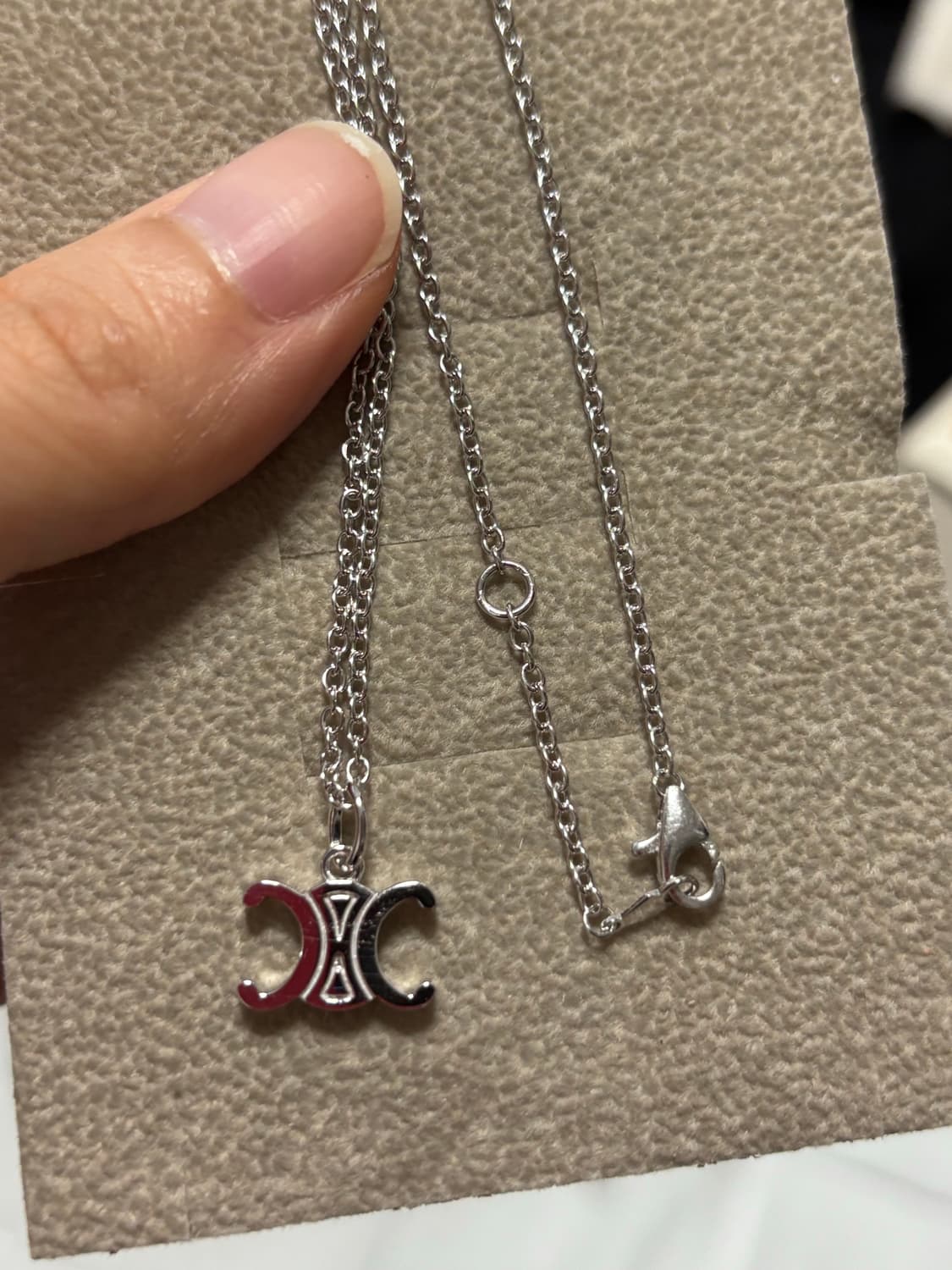 [새제품] 14k 셀린느 목걸이 화이트골드 상품이미지5