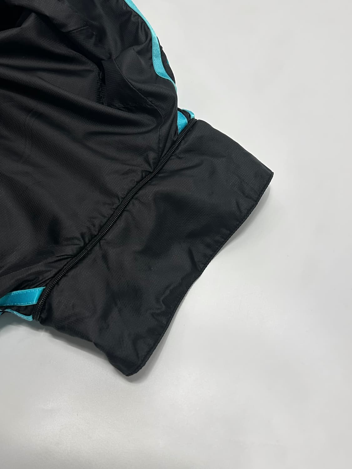 아디다스 삼선 우븐 바람막이 트레이닝 셋업 상품이미지4