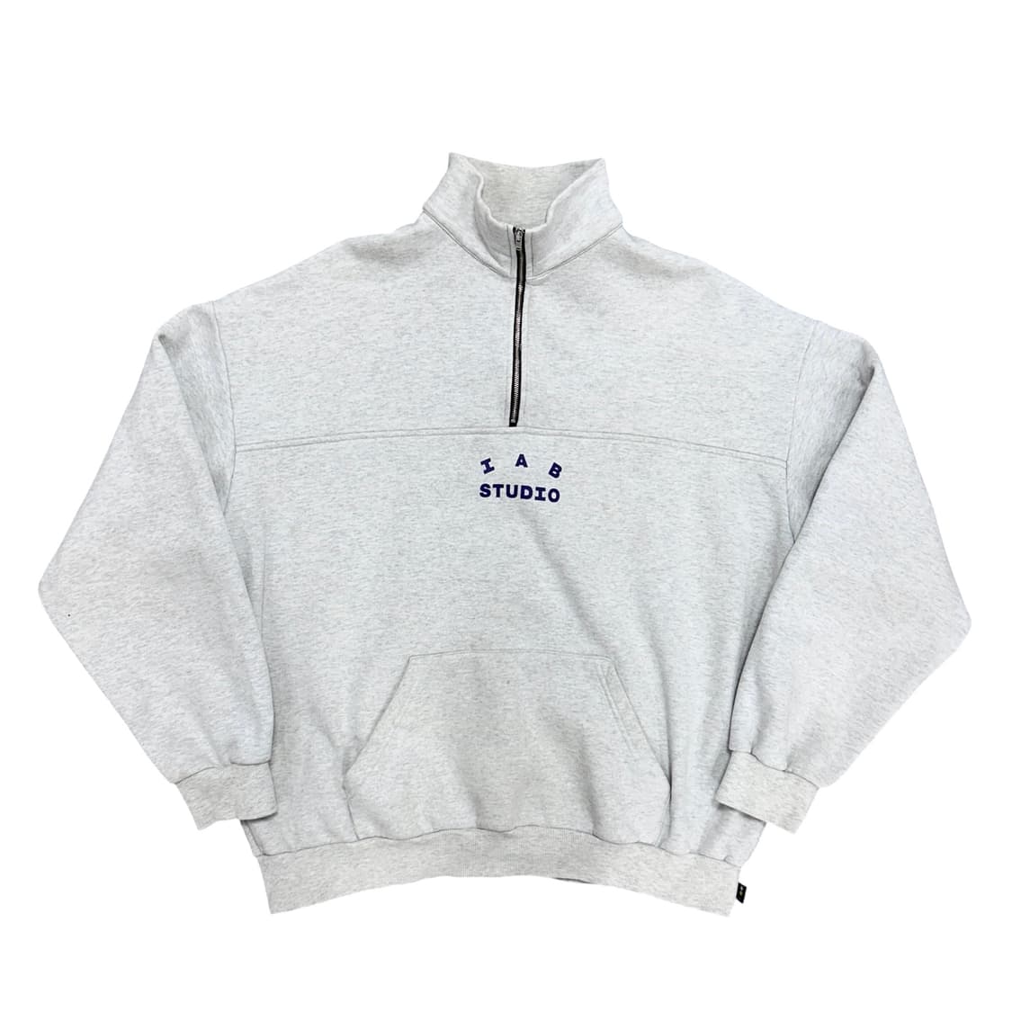 아이앱스튜디오 하프집업 맨투맨(L) 상품이미지1